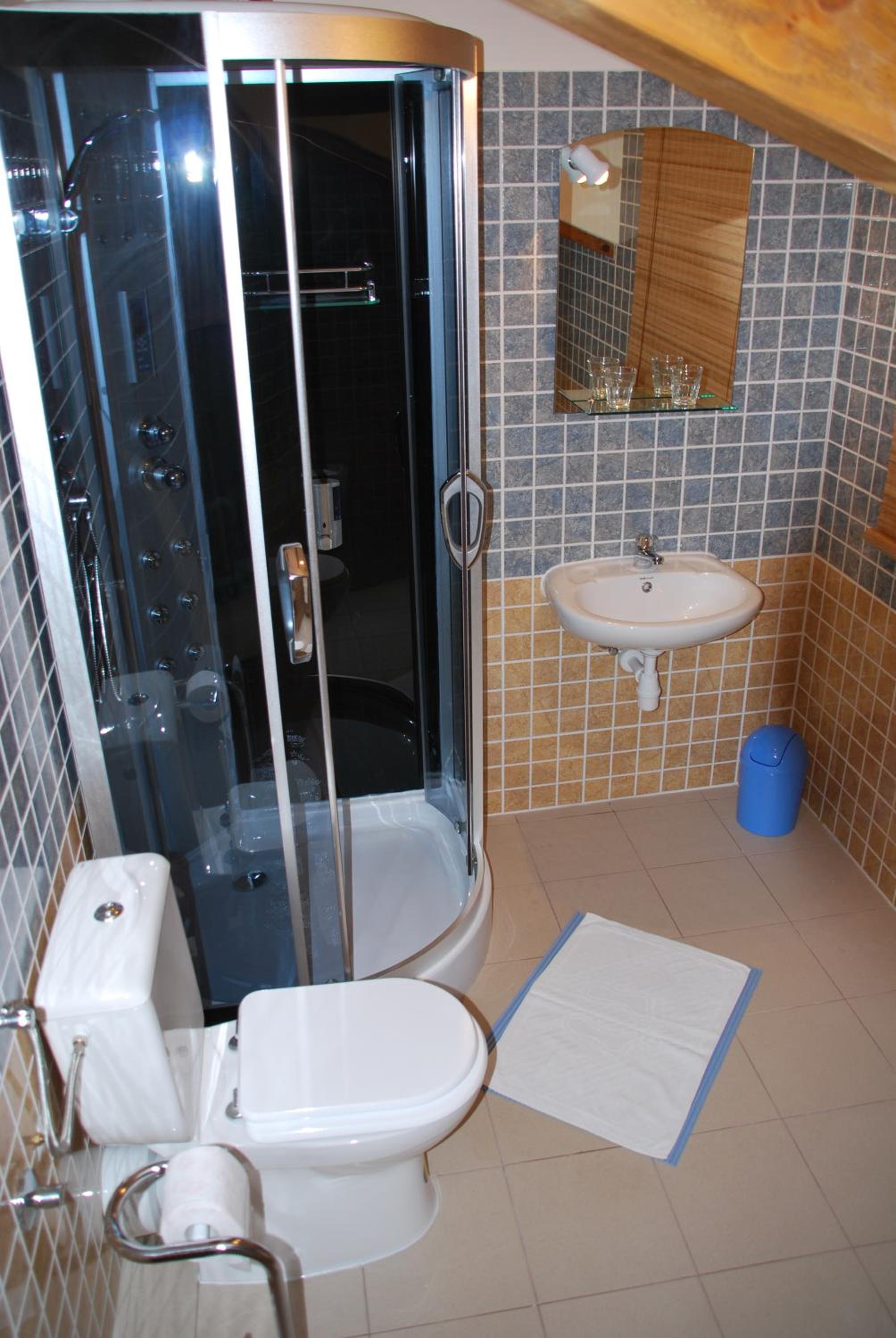 Studio Apartment - Photo 6