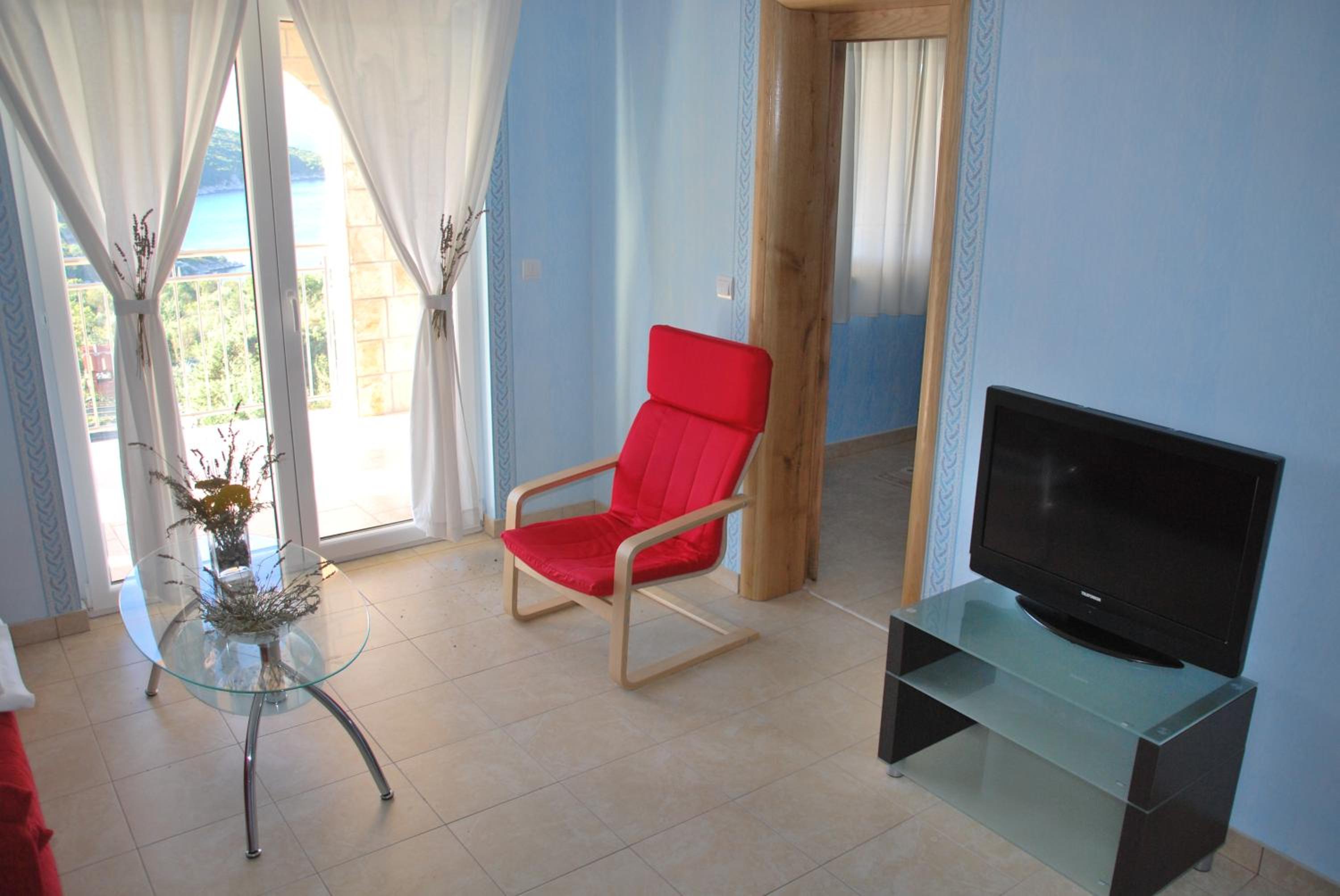 Apartment with Balcony - Photo 1