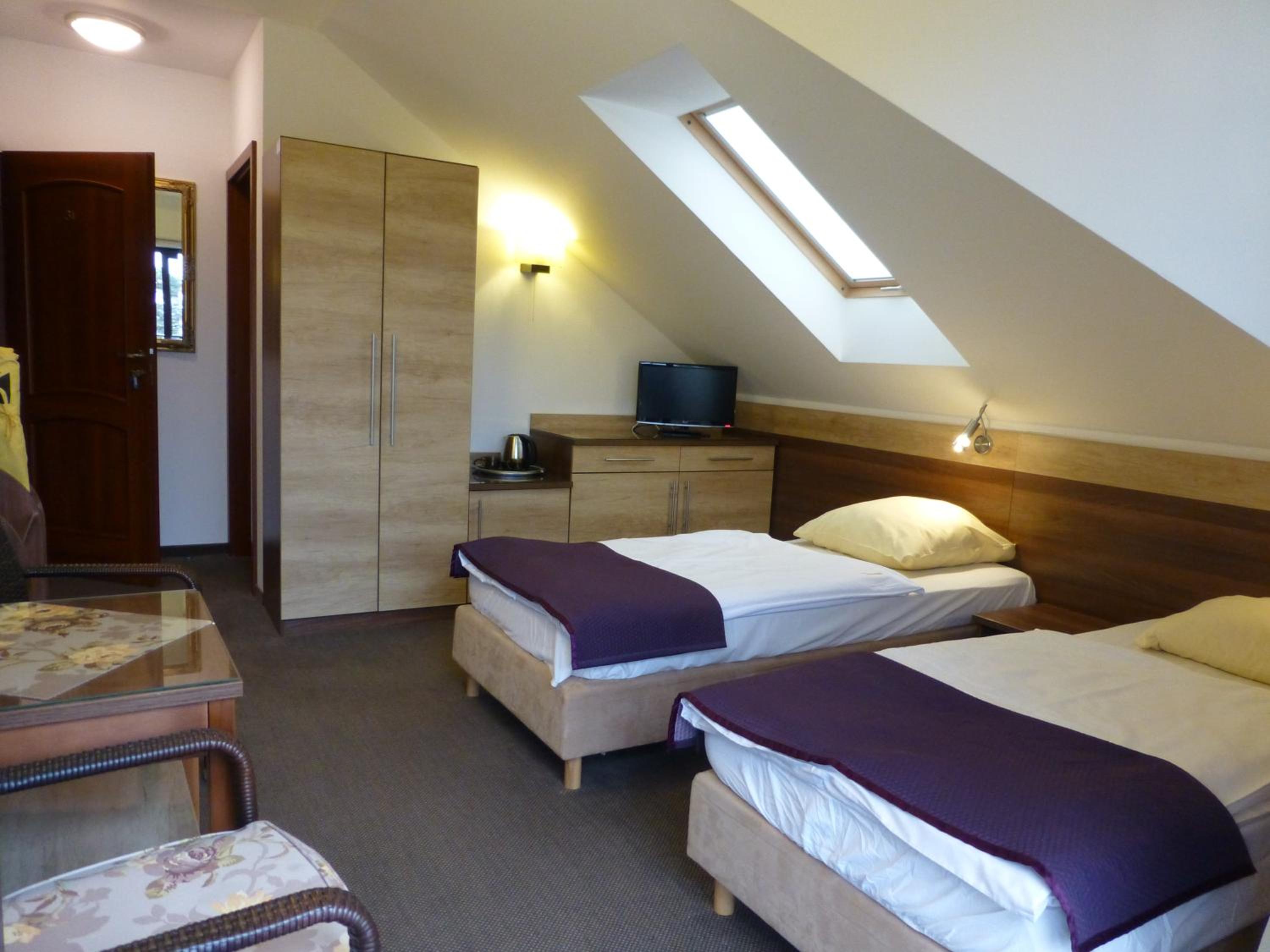Standard Twin Room photo 3