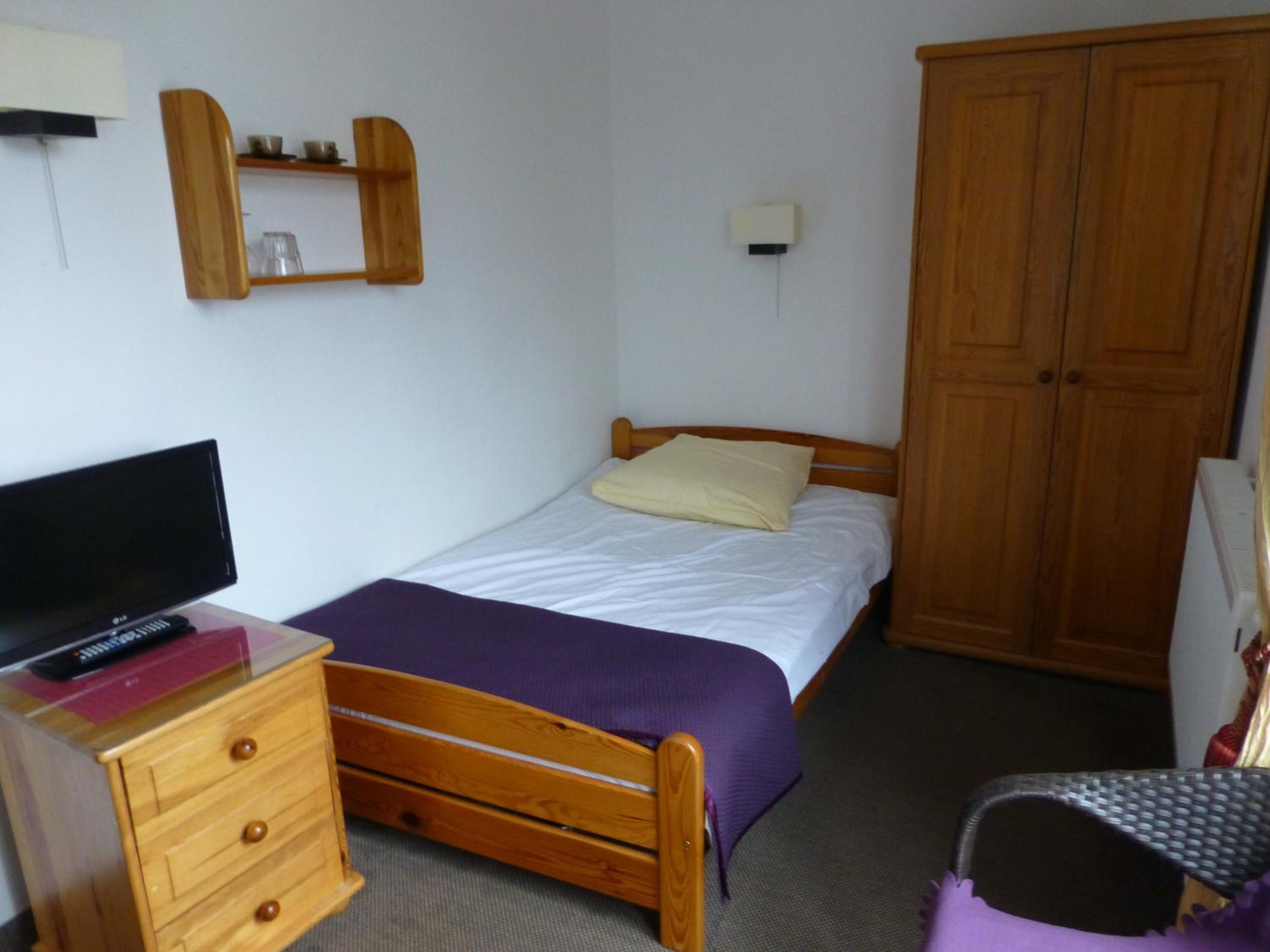 Single Room photo 3