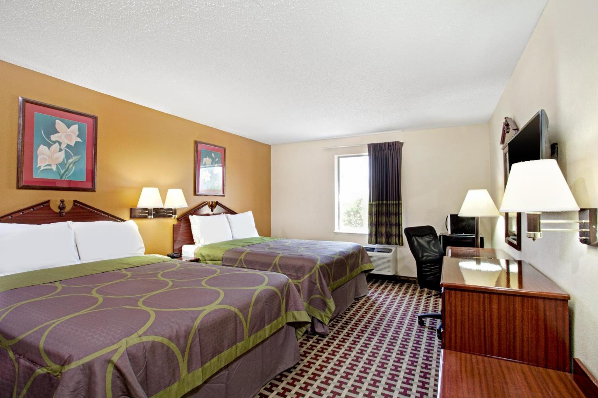 Queen Room with Two Queen Beds - Non-Smoking