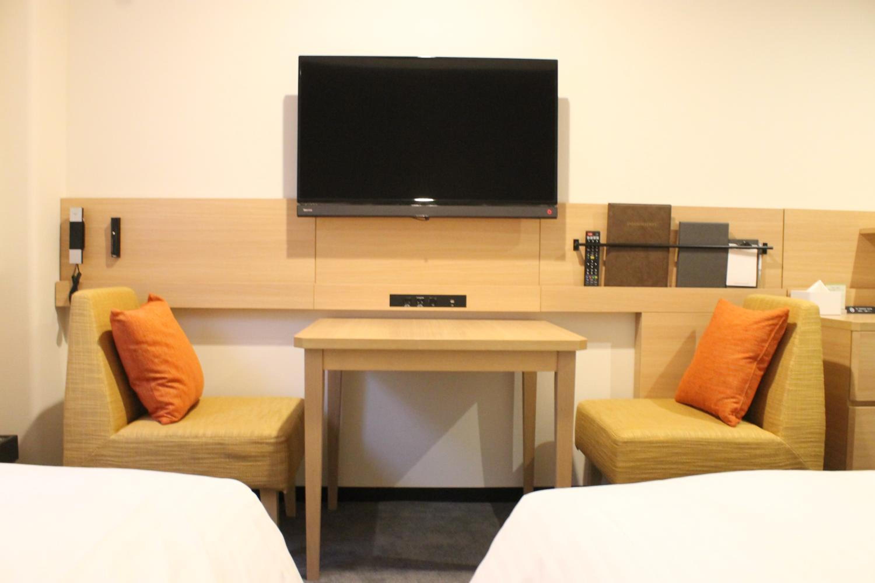 Twin Room - Smoking photo 2