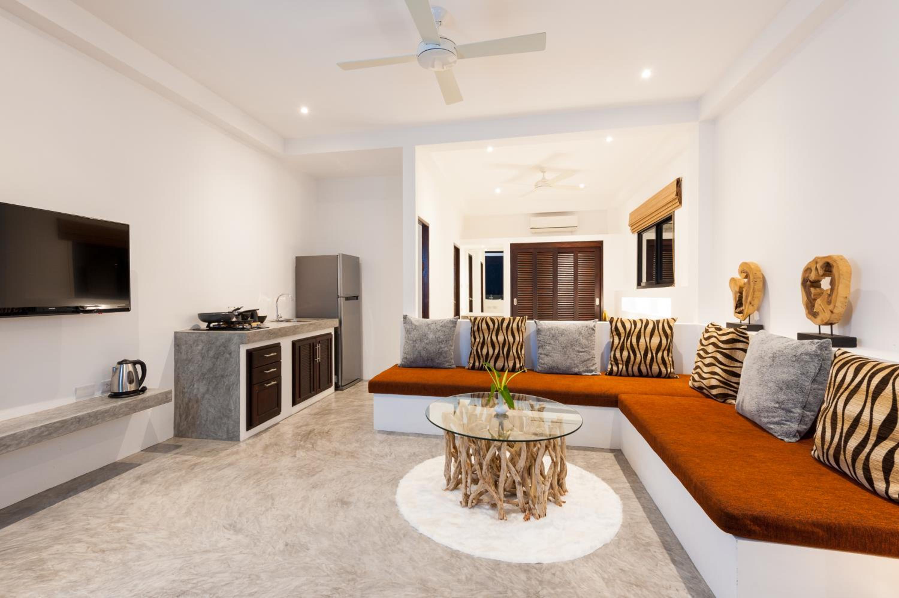 Studio Apartment with Sea View