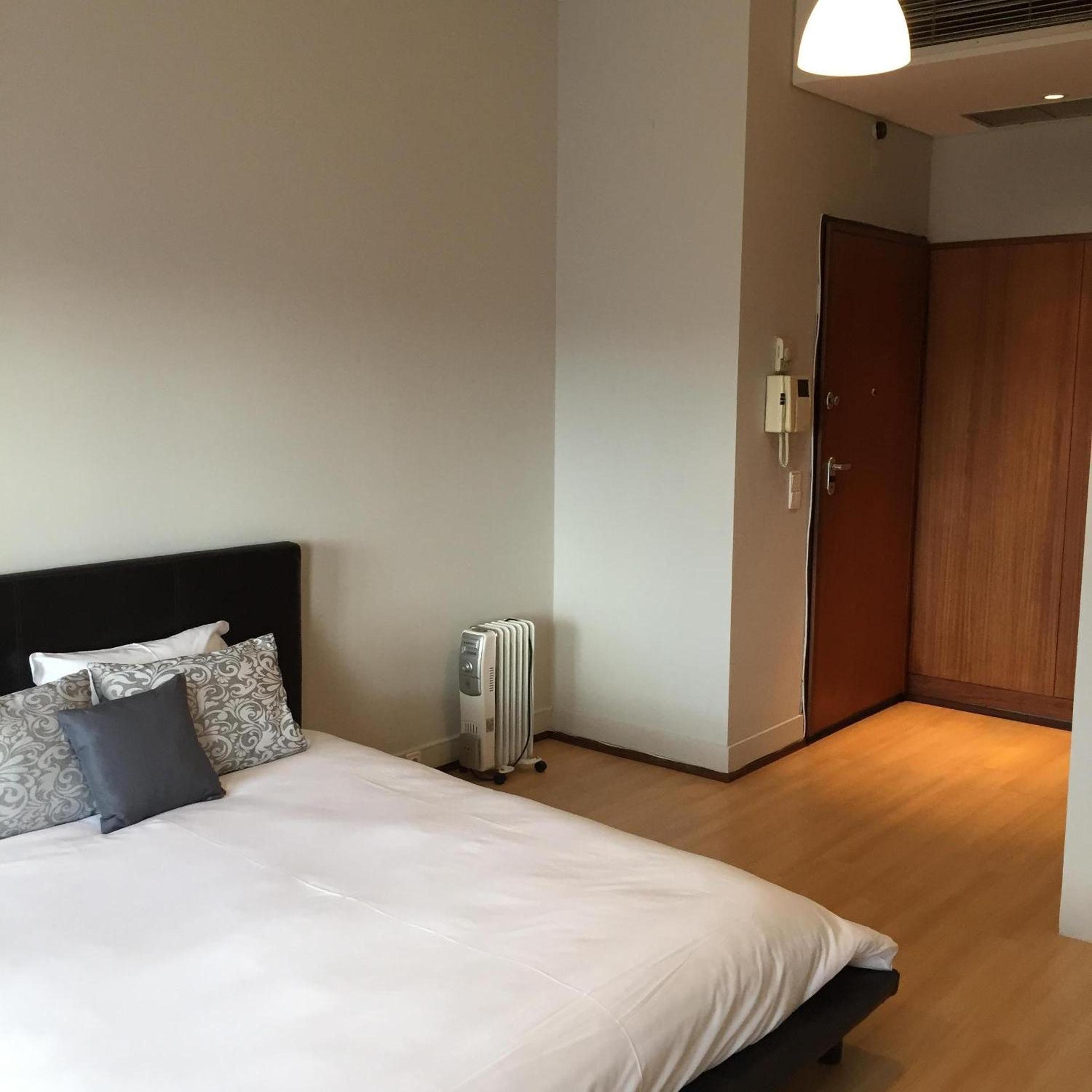 Double Room with Private Bathroom - Photo 3