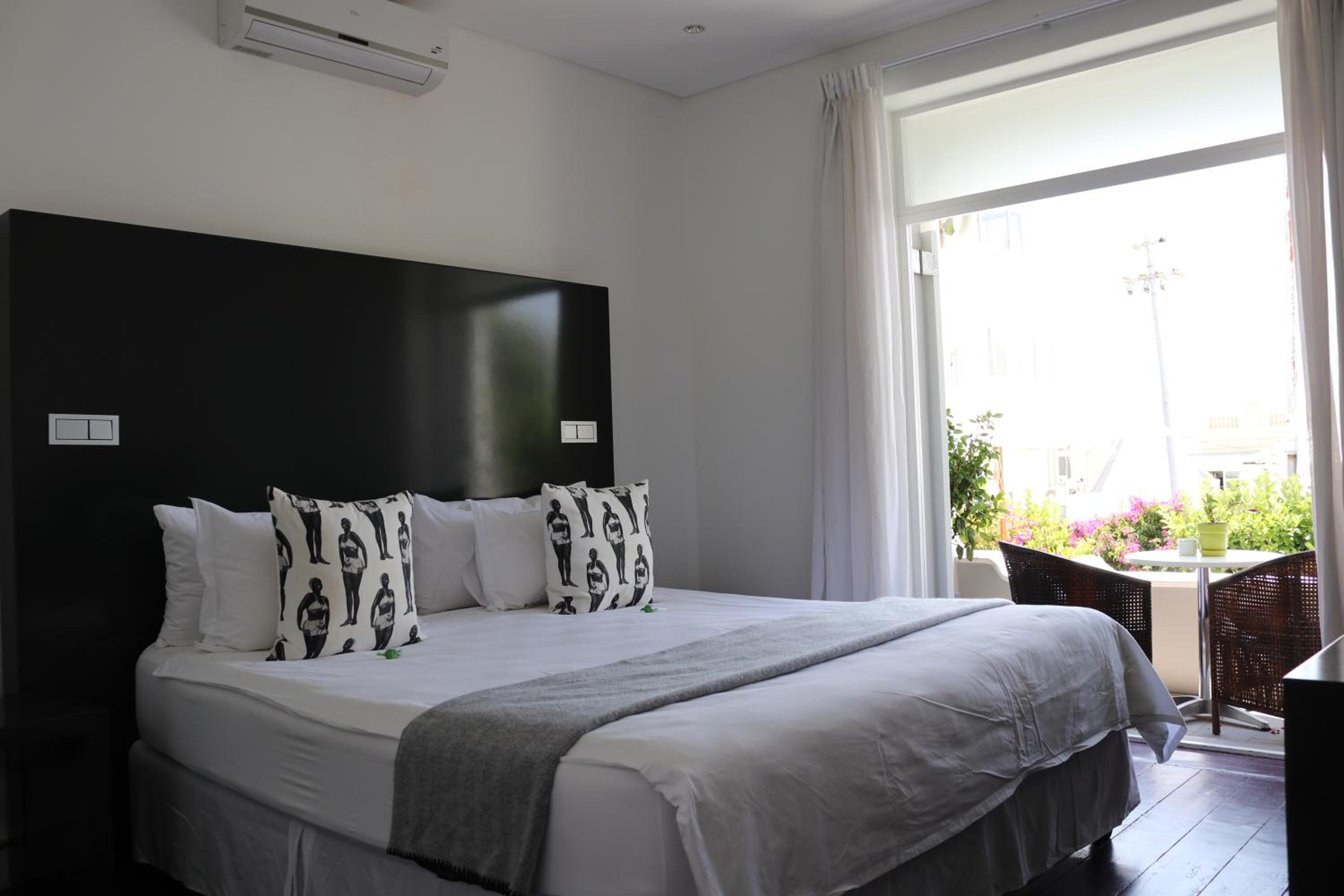 Deluxe Double Room with Balcony - Photo 1