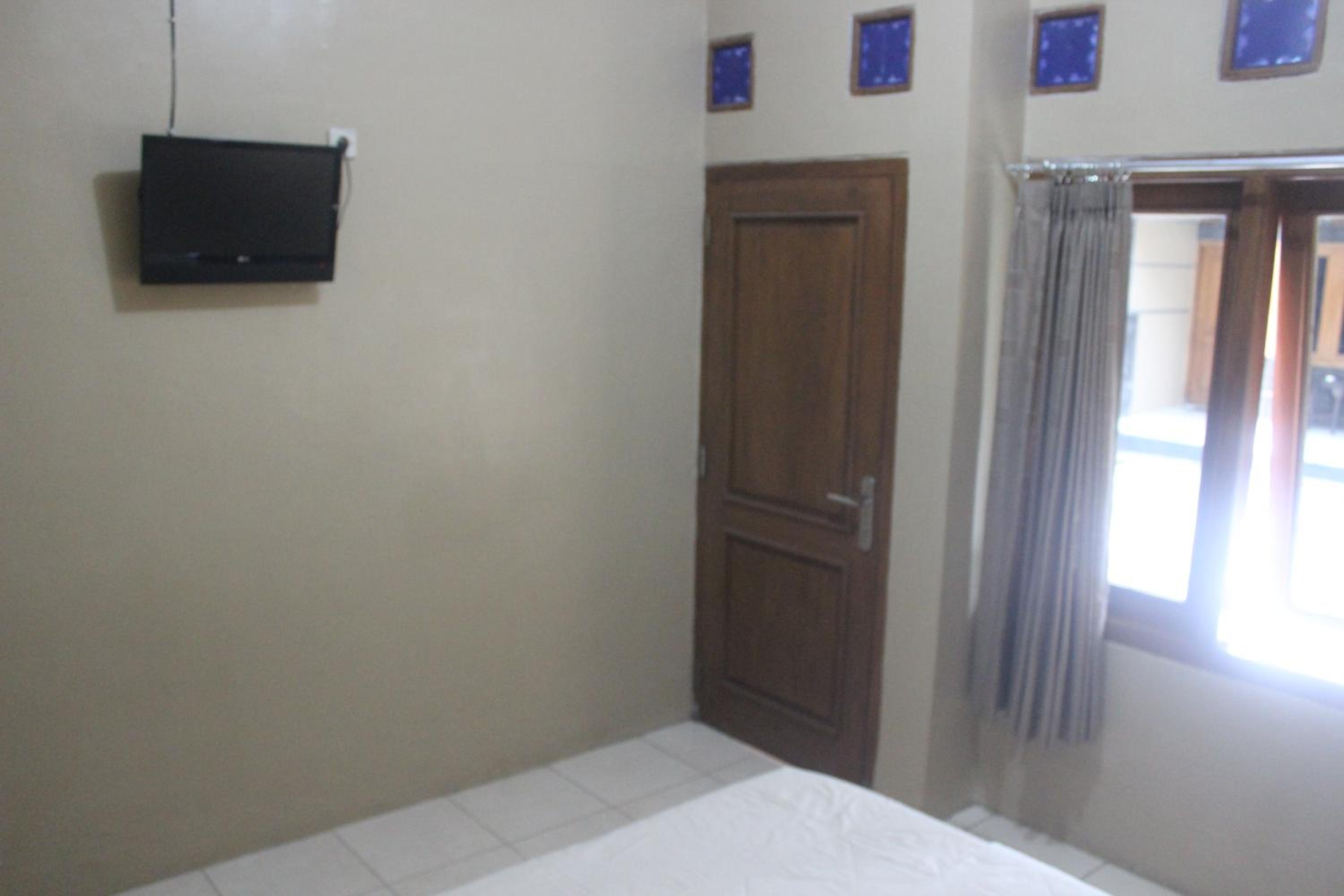 Standard Double Room photo 2