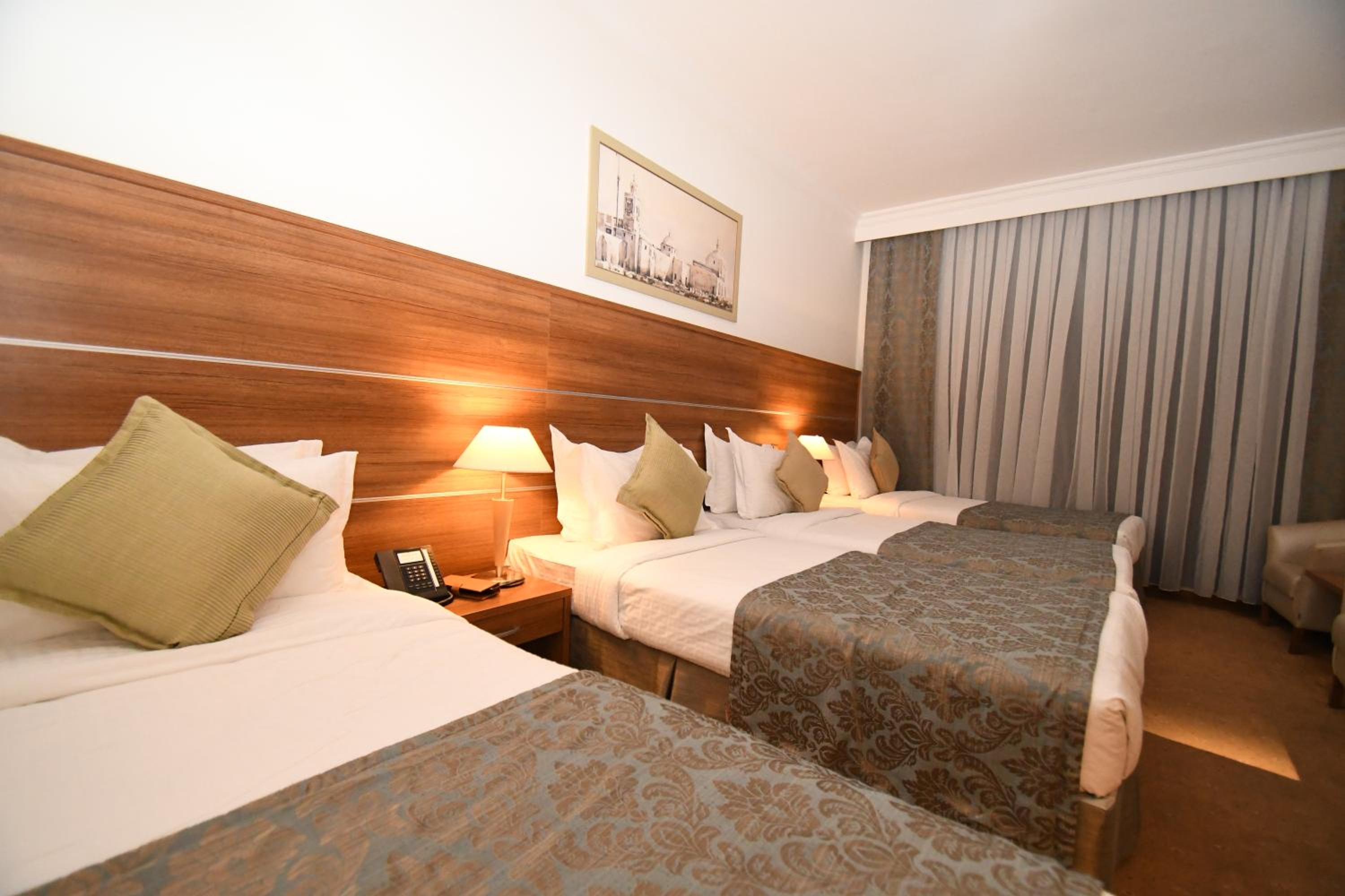 Quadruple Room - Photo 4
