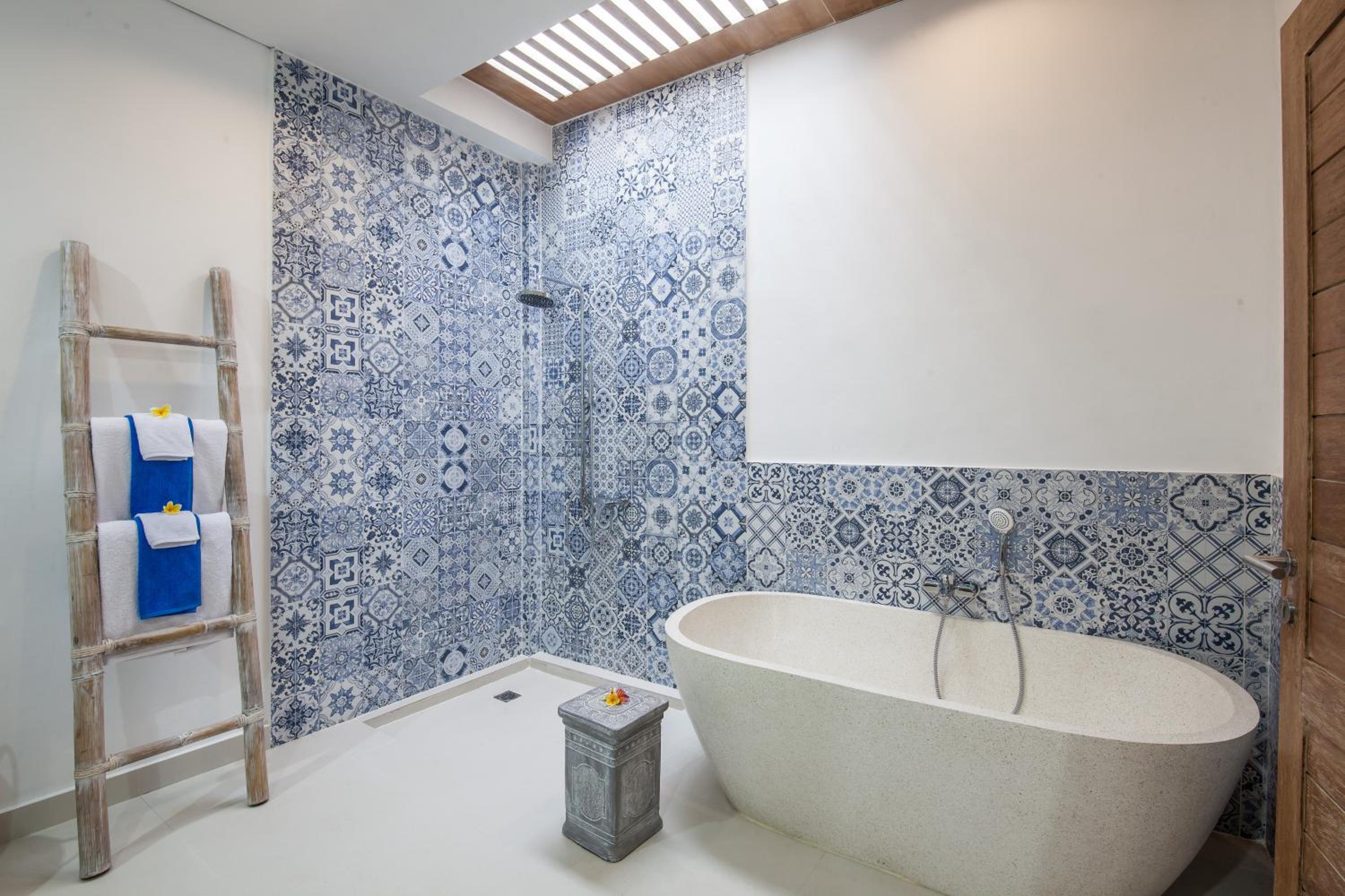 Ambermoon Villa 2 - Deluxe Two-Bedroom Pool Villa with Free One Time - Airport Pick Up - Photo 12