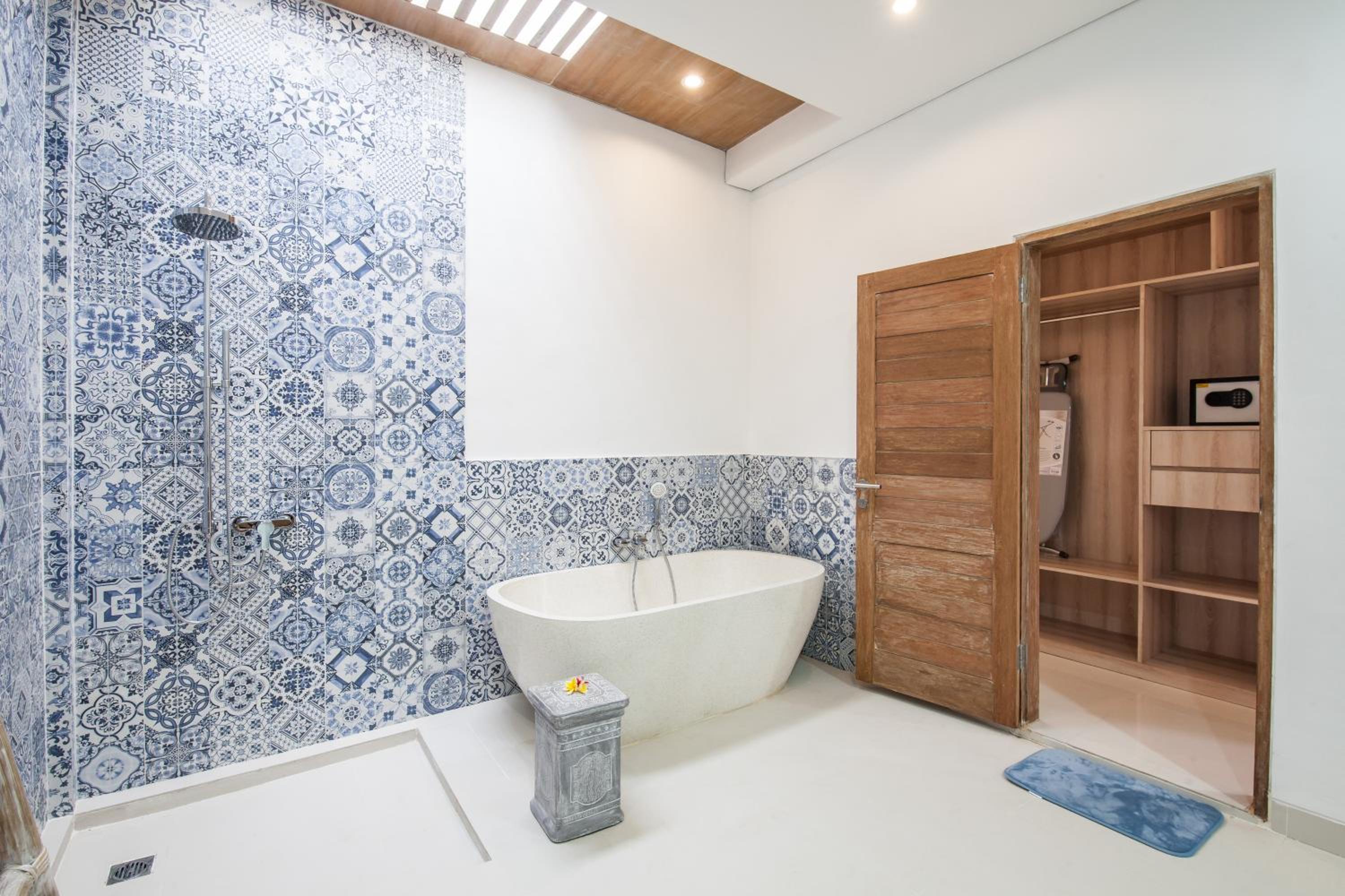 Ambermoon Villa 2 - Deluxe Two-Bedroom Pool Villa with Free One Time - Airport Pick Up - Photo 36