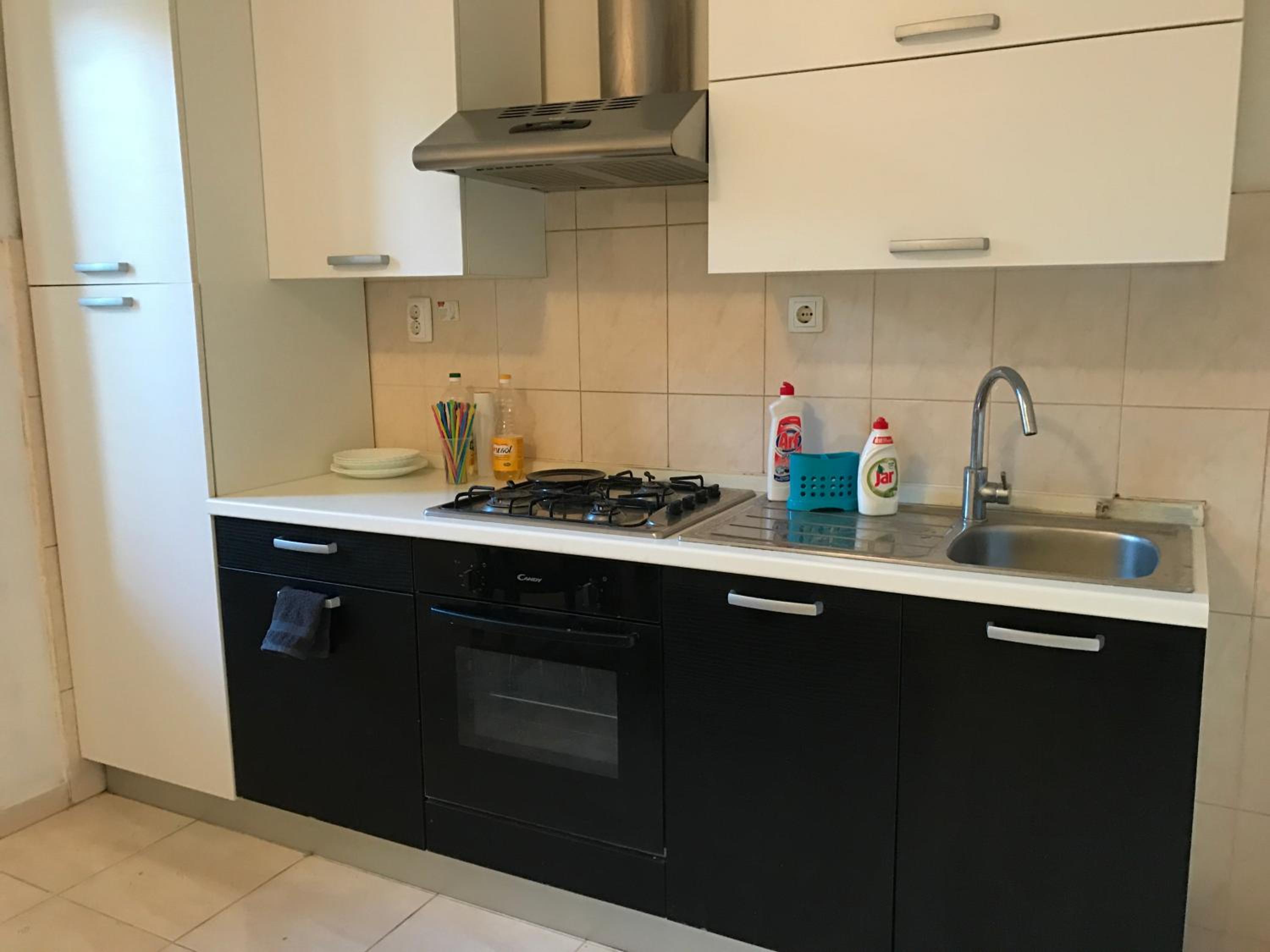 Three-Bedroom Apartment - Photo 3