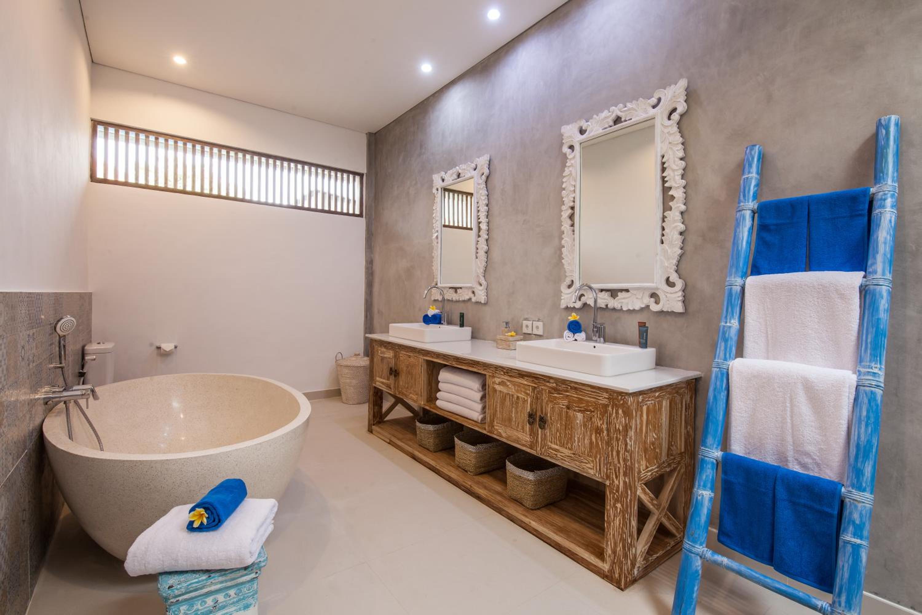 Ambermoon Villa 2 - Deluxe Two-Bedroom Pool Villa with Free One Time - Airport Pick Up - Photo 3