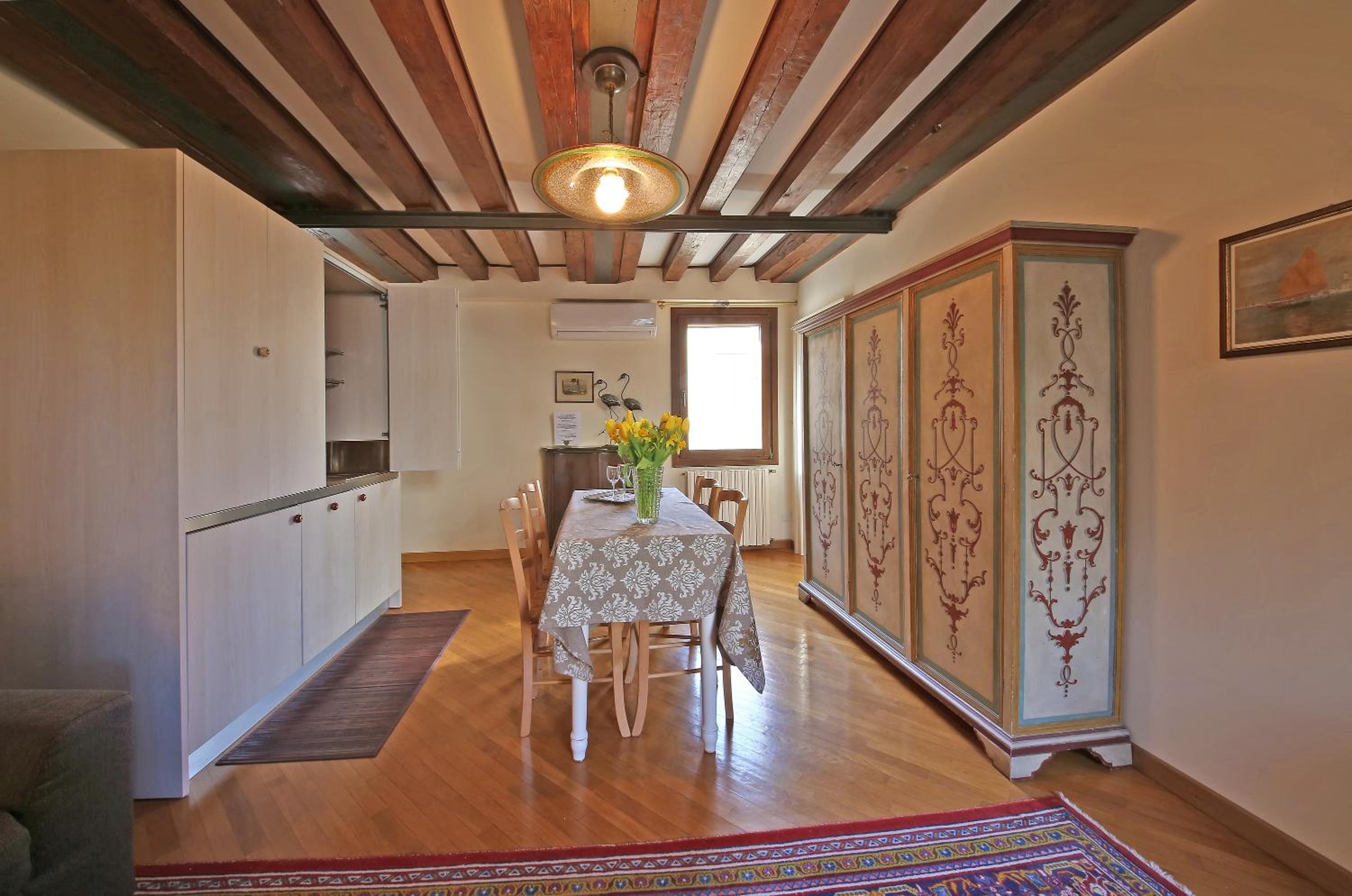 Superior Apartment photo 2