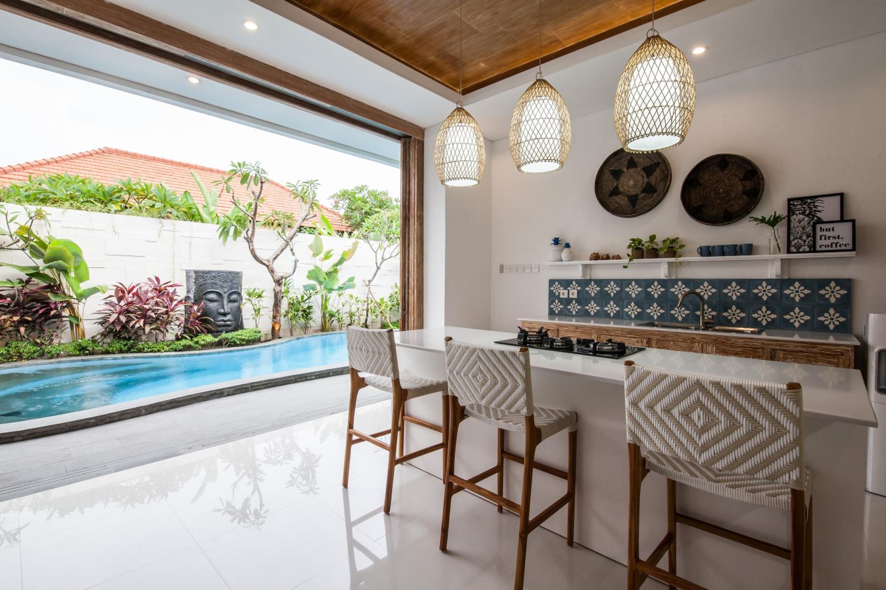 Ambermoon Villa 2 - Deluxe Two-Bedroom Pool Villa with Free One Time - Airport Pick Up - Photo 15