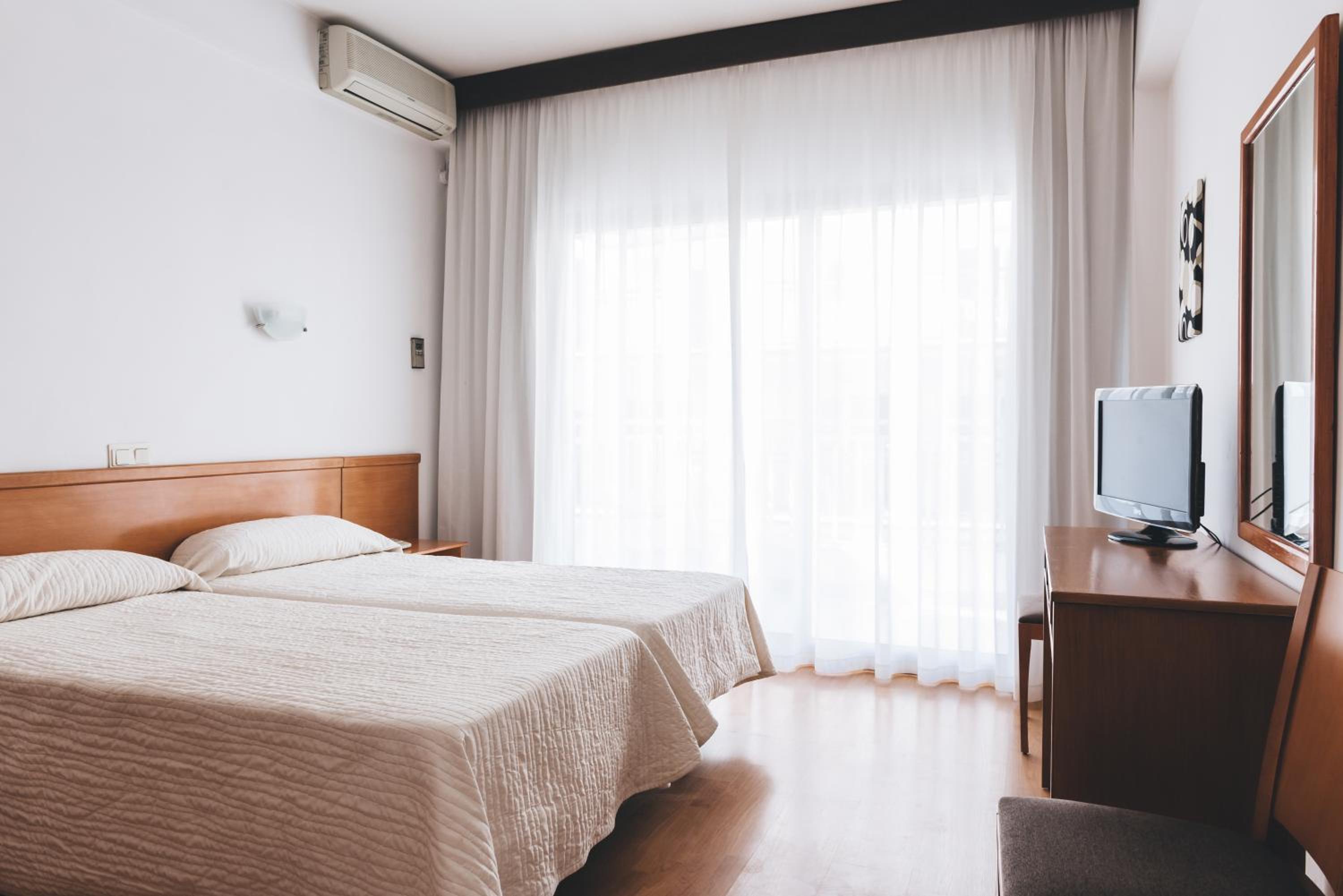 Twin Room with Balcony