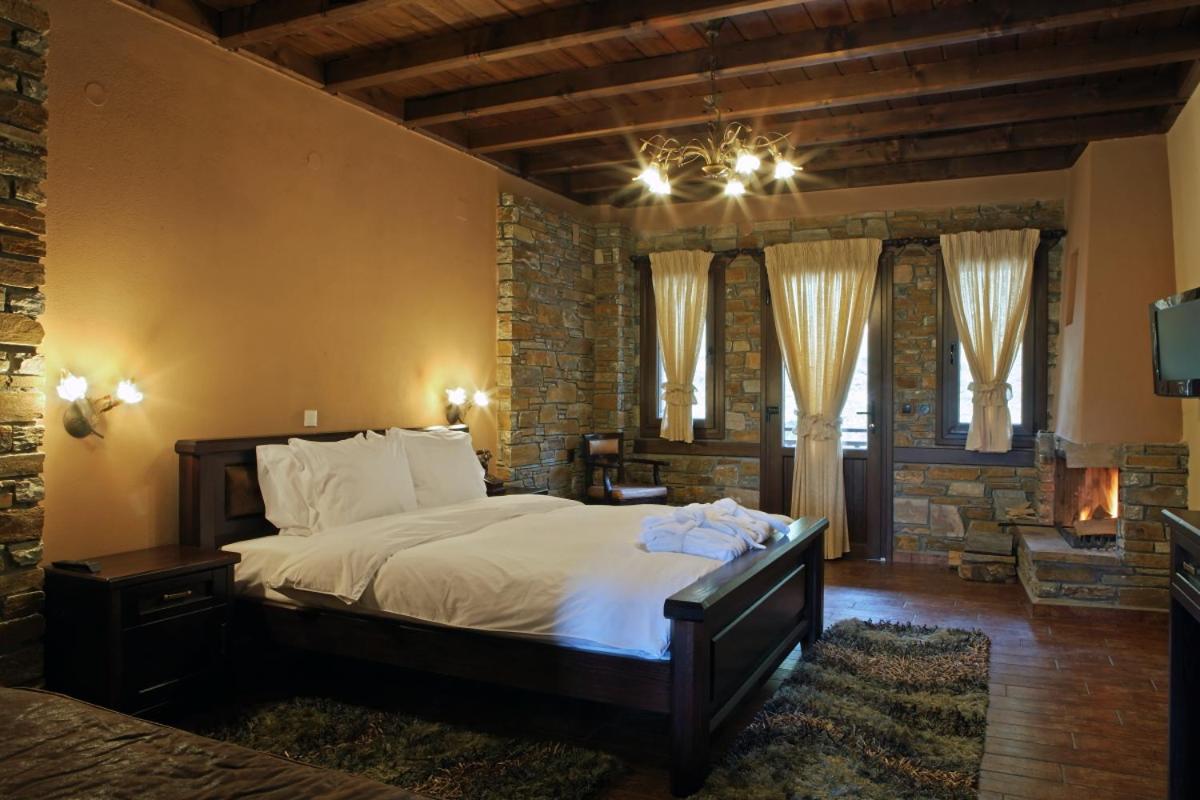Deluxe Junior Suite photo 2