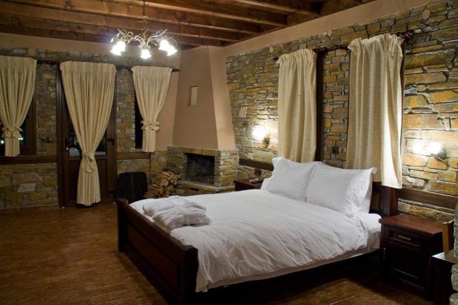 Deluxe Junior Suite - Photo 1