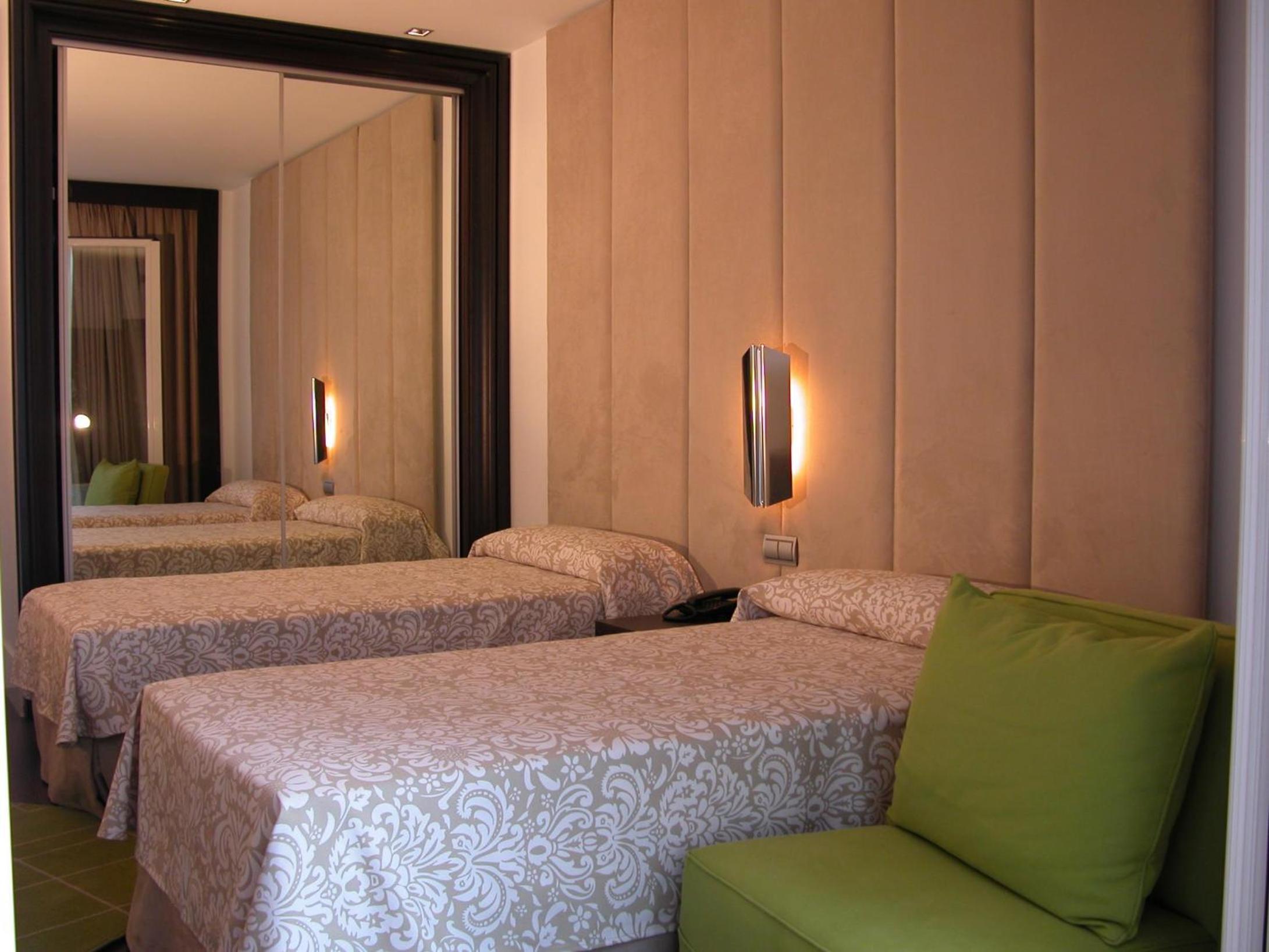 Habitación Doble o con Dos Camas