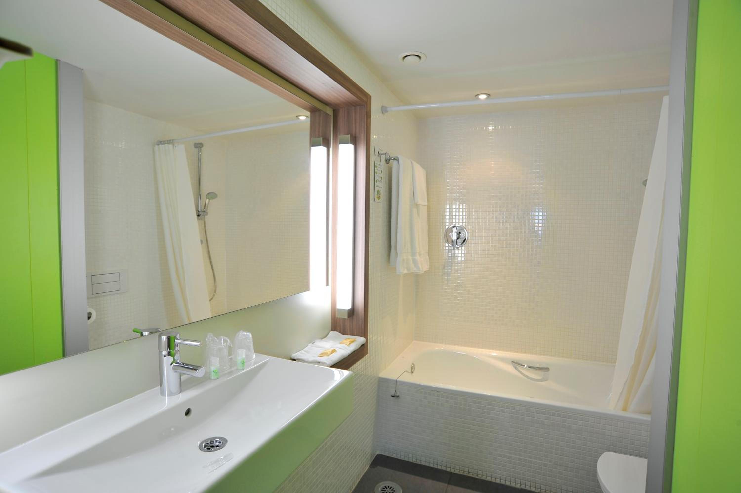 Double Room - Photo 5