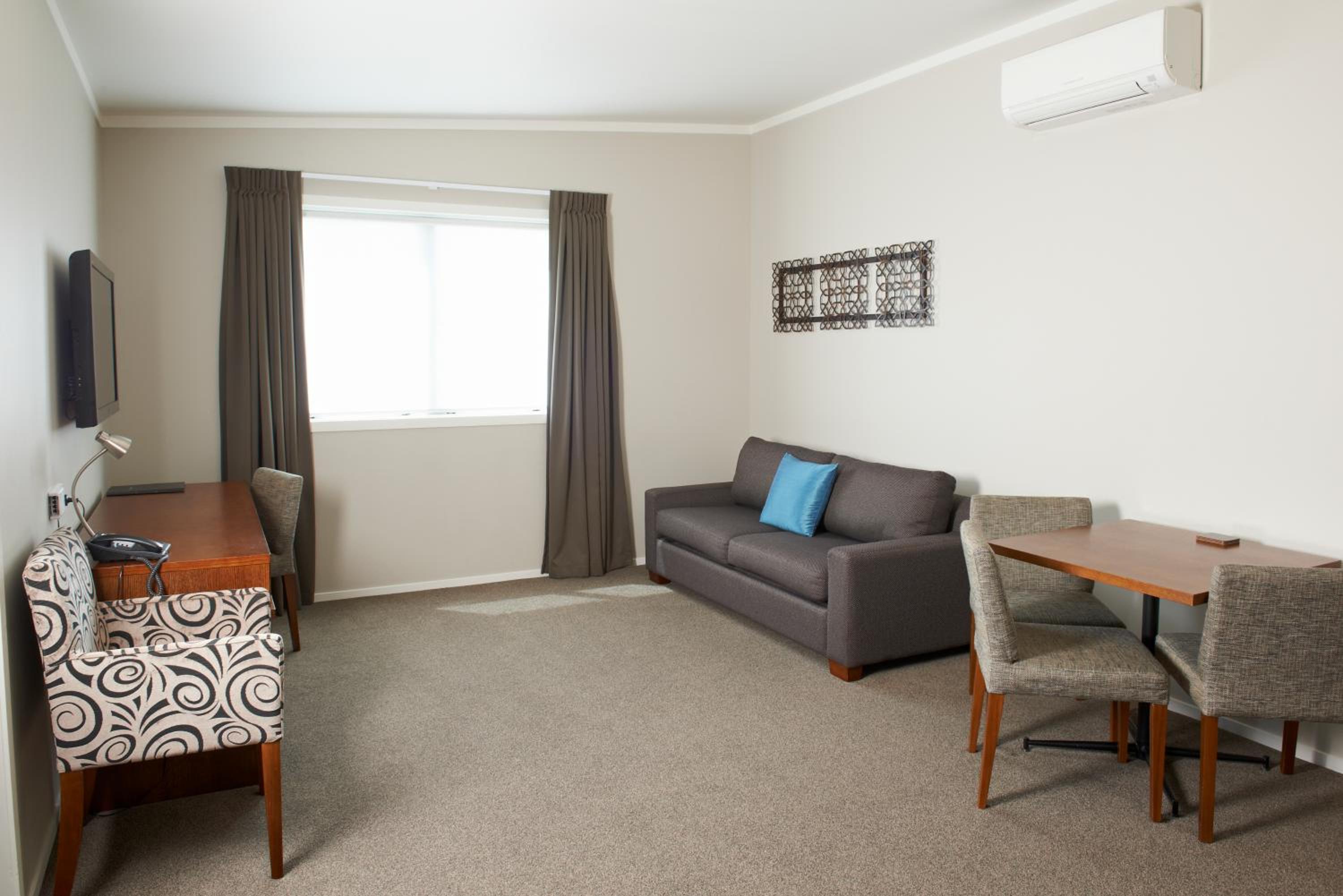Two-Bedroom Apartment photo 3