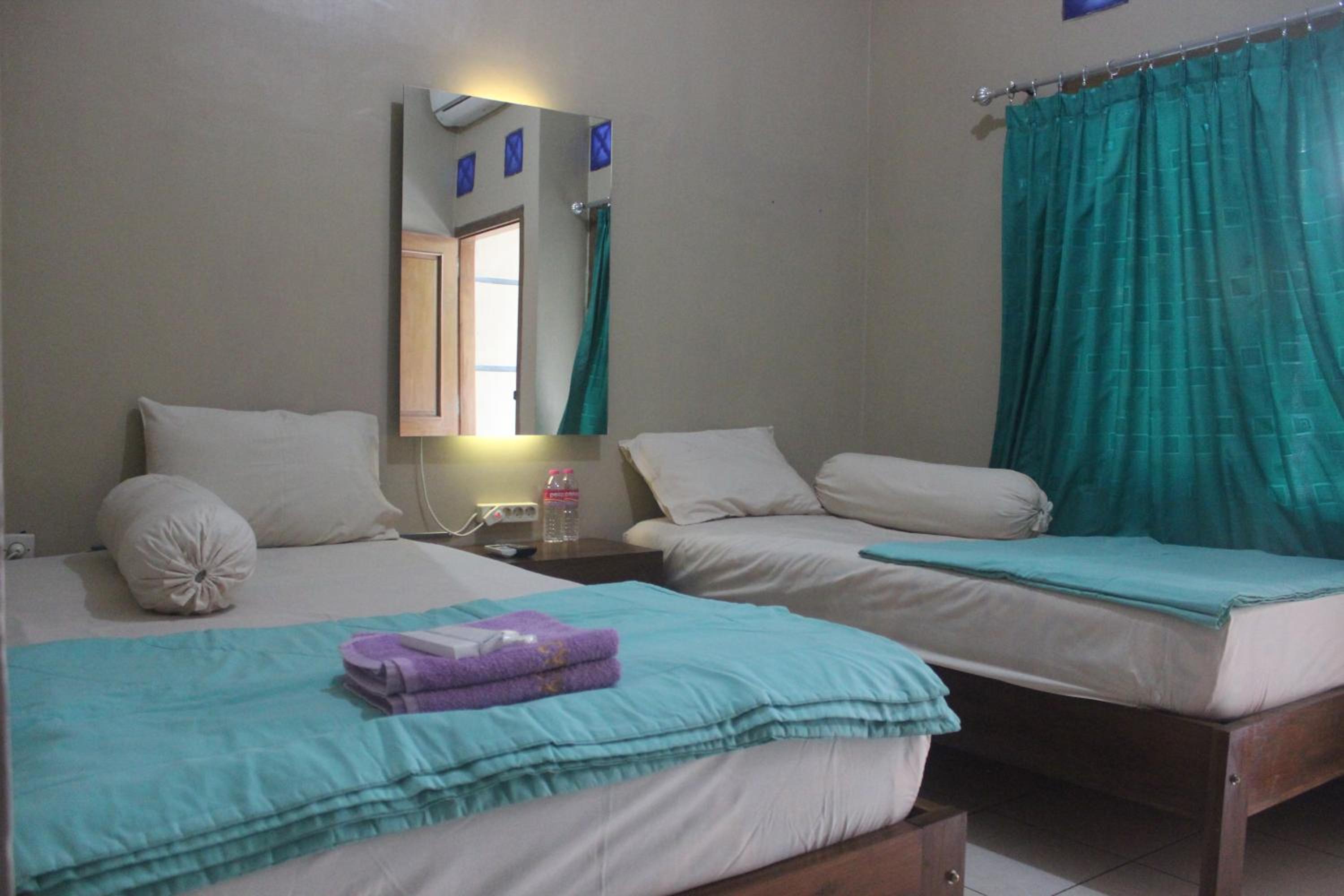 Standard Twin Room - Photo 4