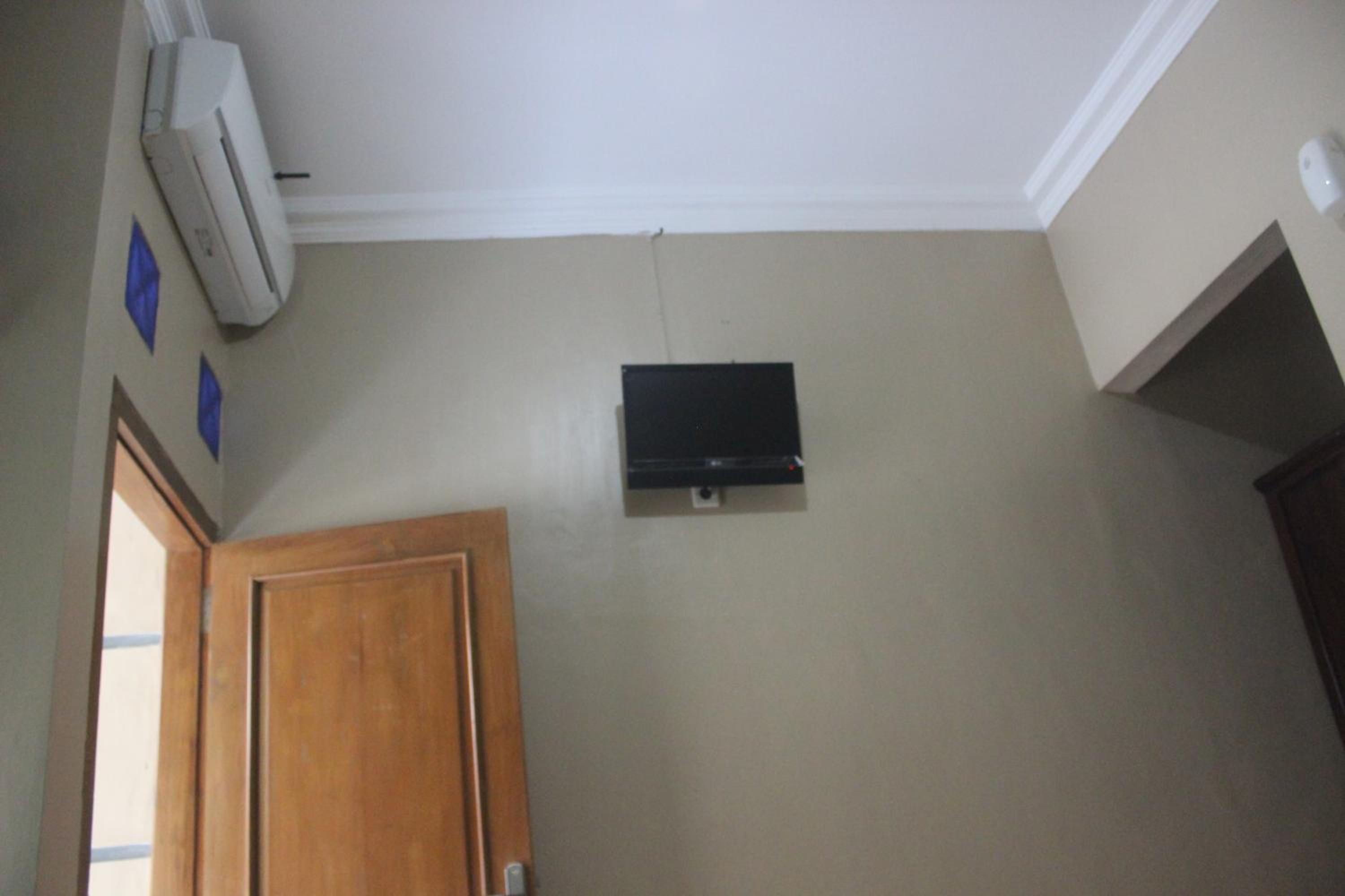 Standard Twin Room - Photo 1