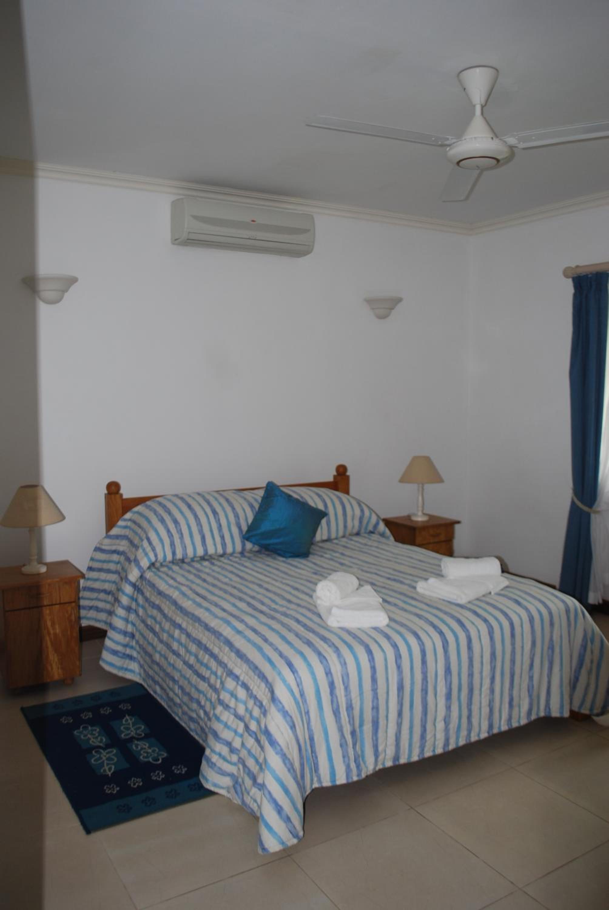 Ein-Zimmer-Apartment mit Doppelbett