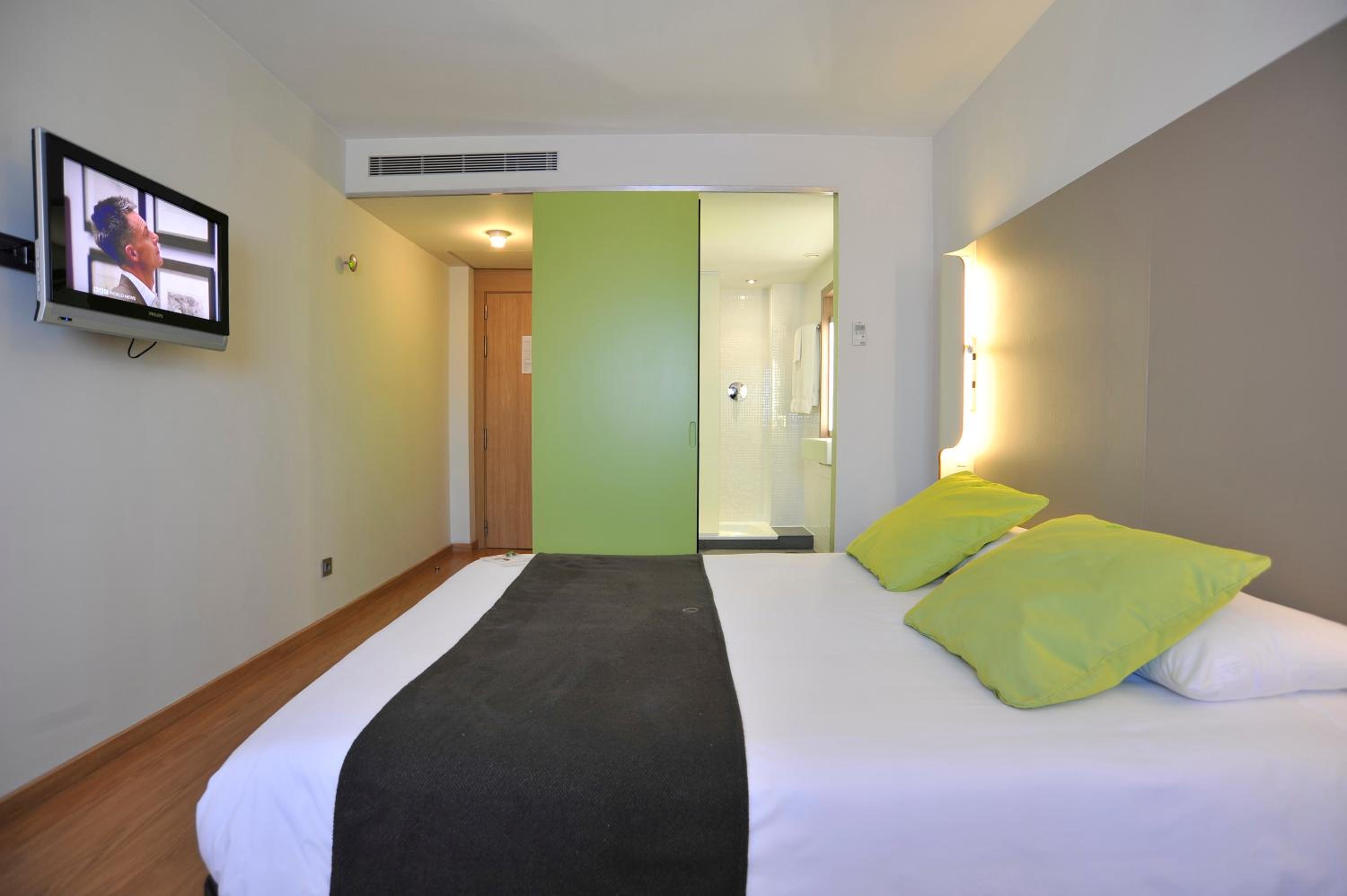 Double Room - Photo 3