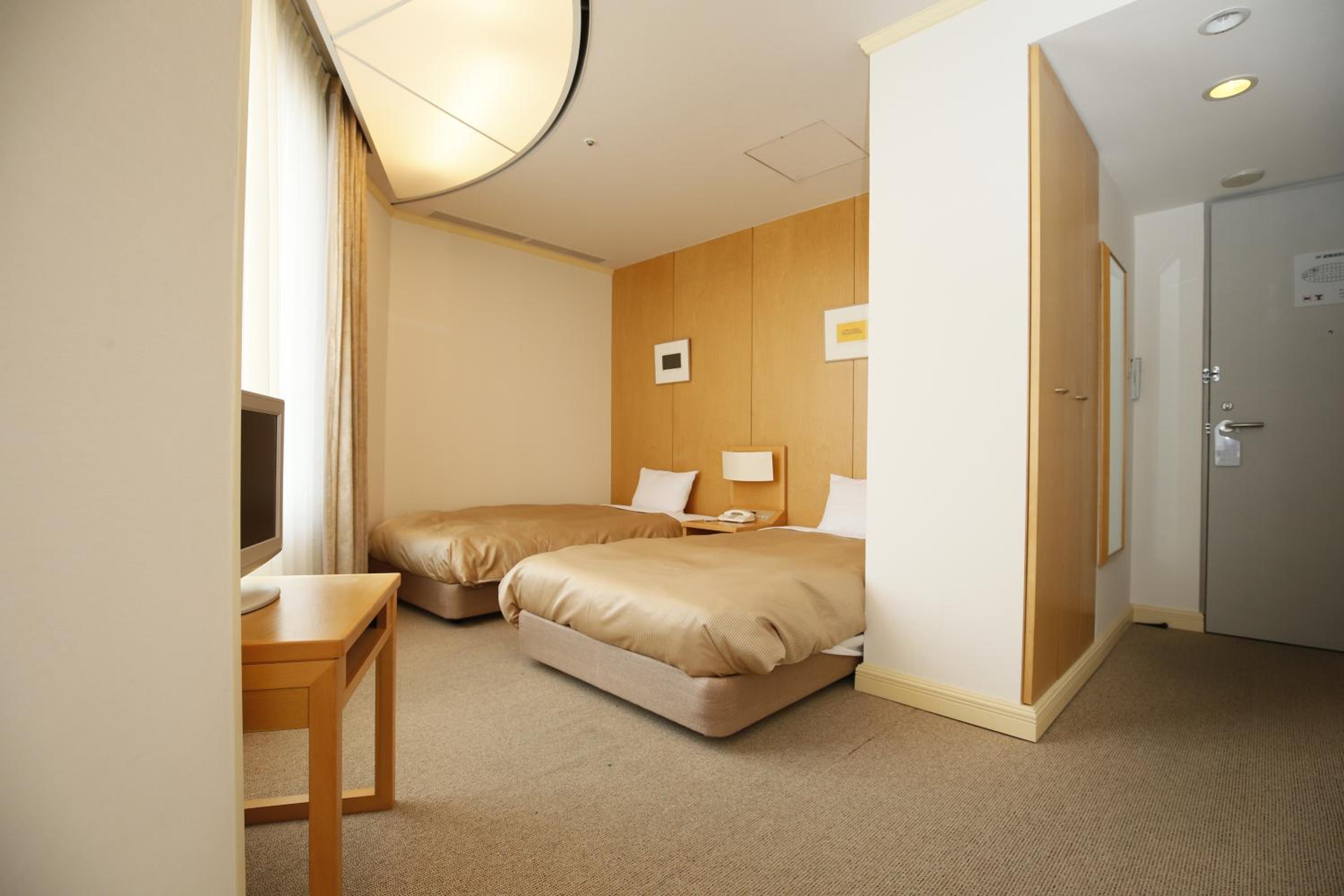 Twin Room - Photo 4