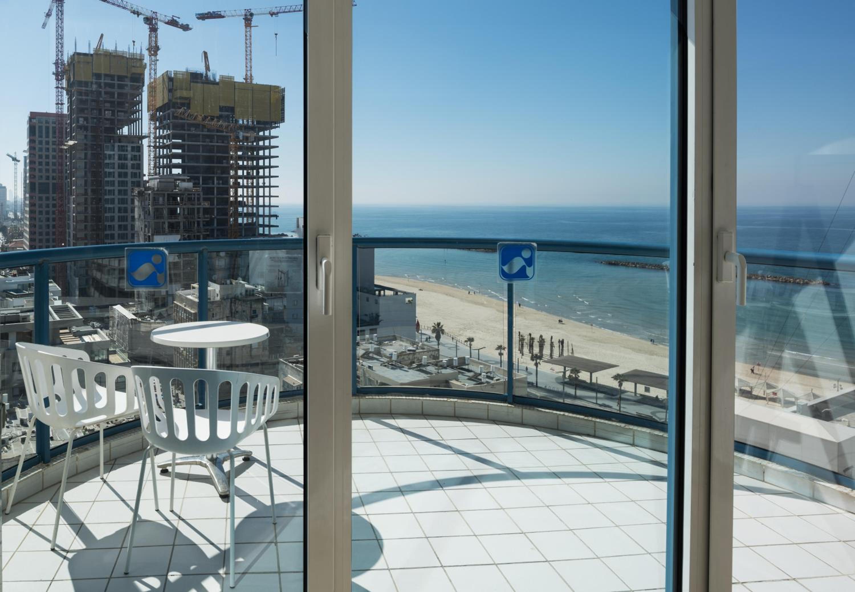 Tower Suite with Balcony and Sea View - Photo 2