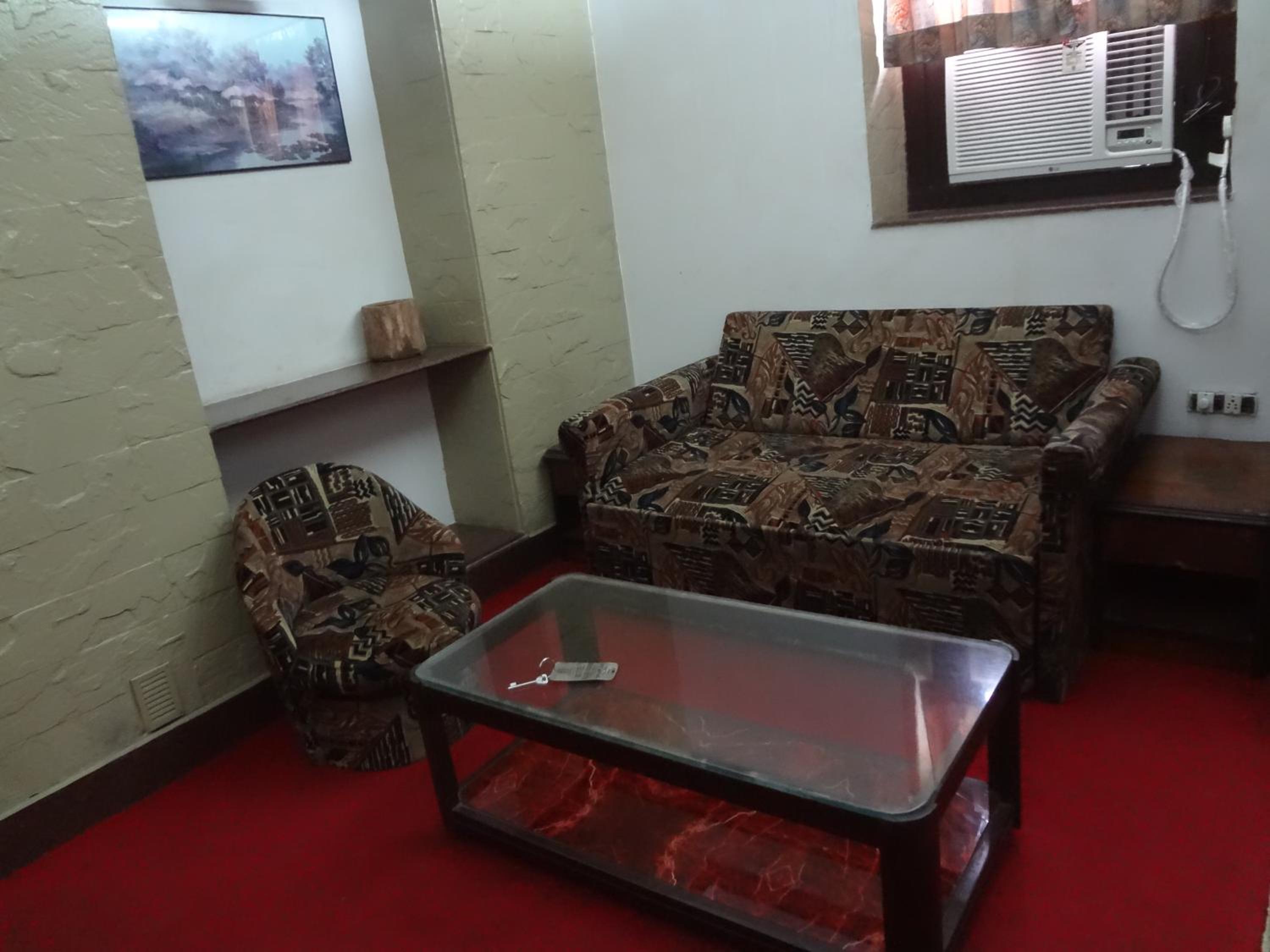 Deluxe Family Suite - Photo 6