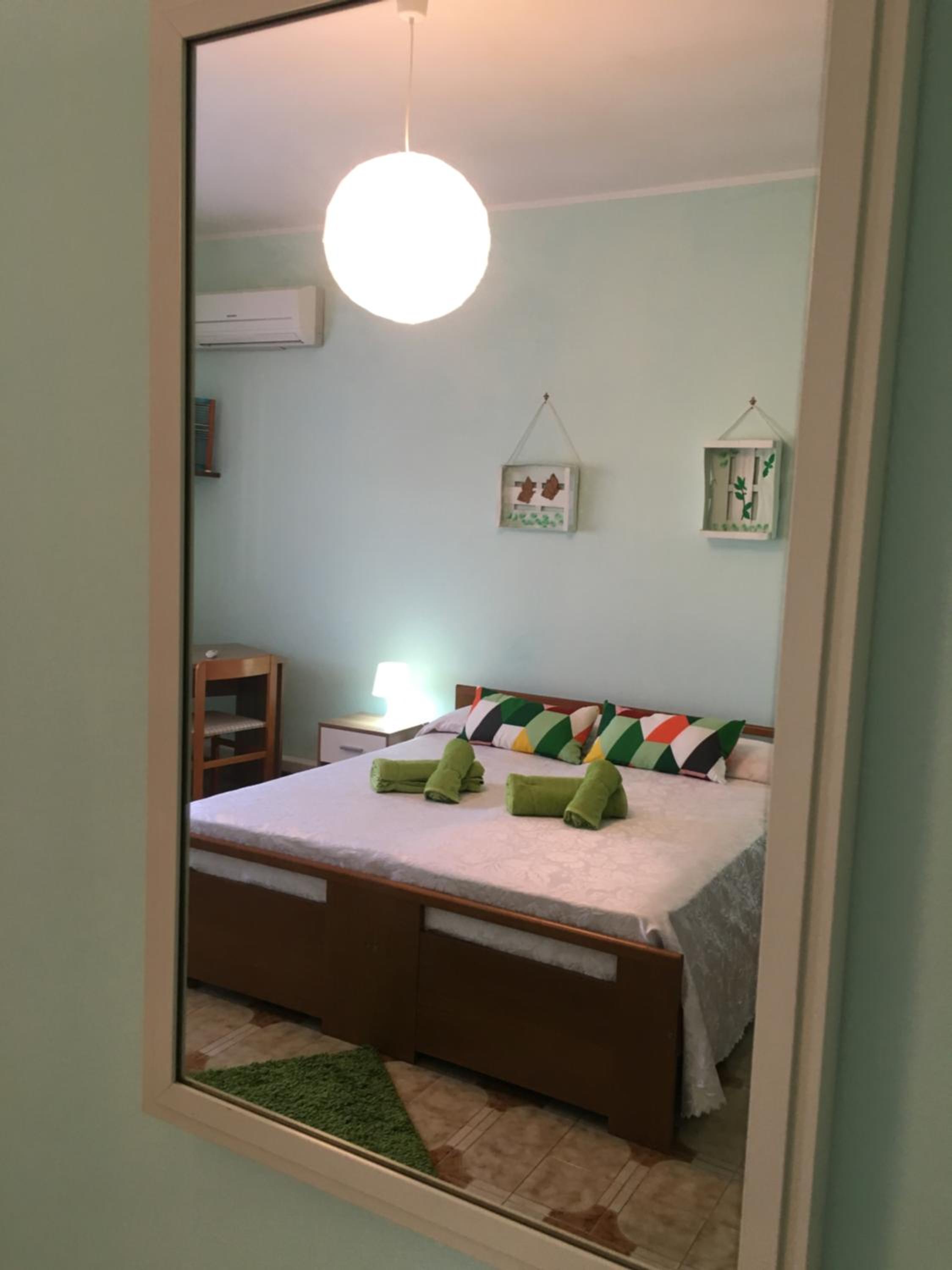 Double or Twin Room with Private Bathroom - Photo 23