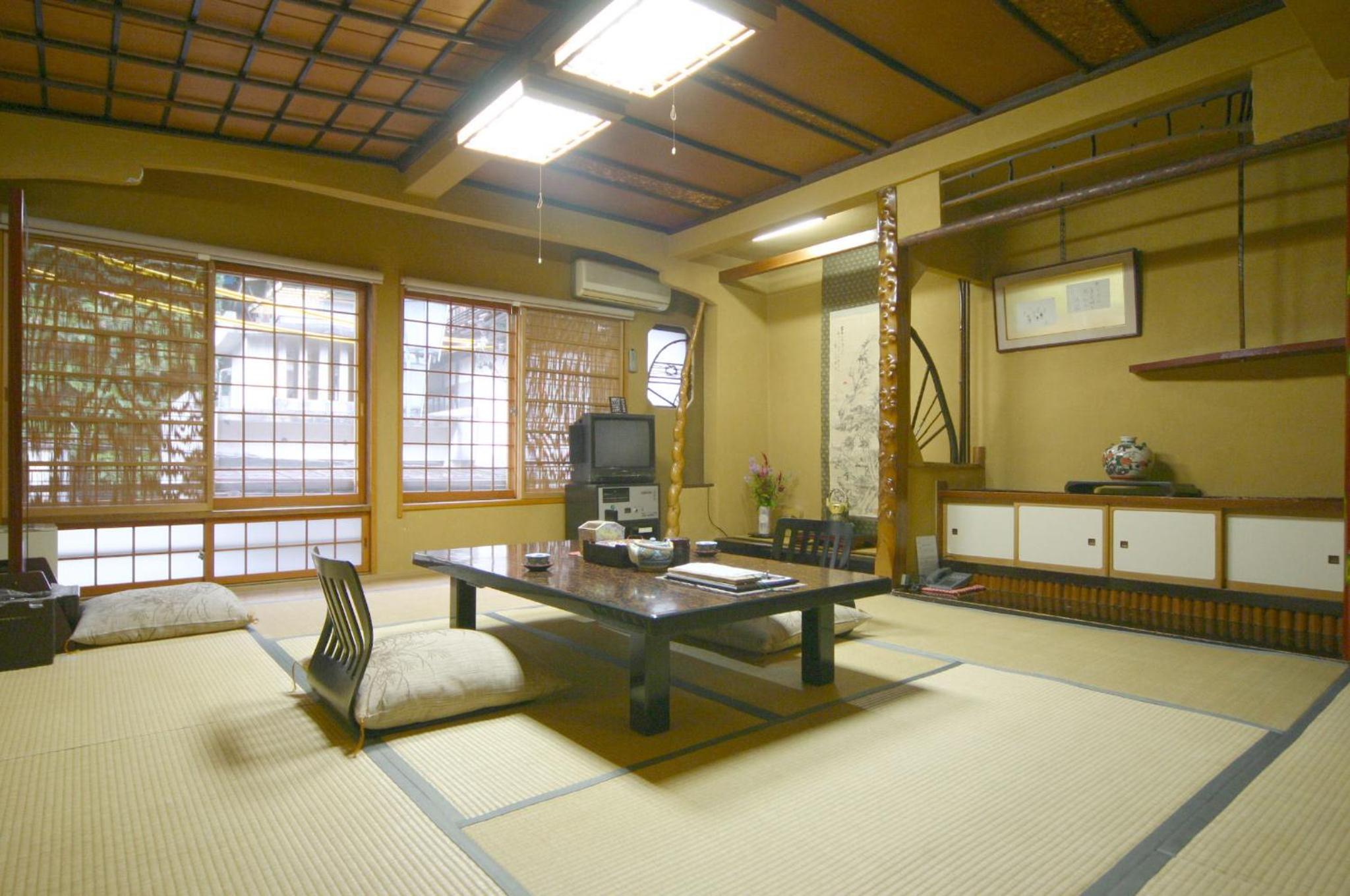 Japanese-Style Quadruple Room
