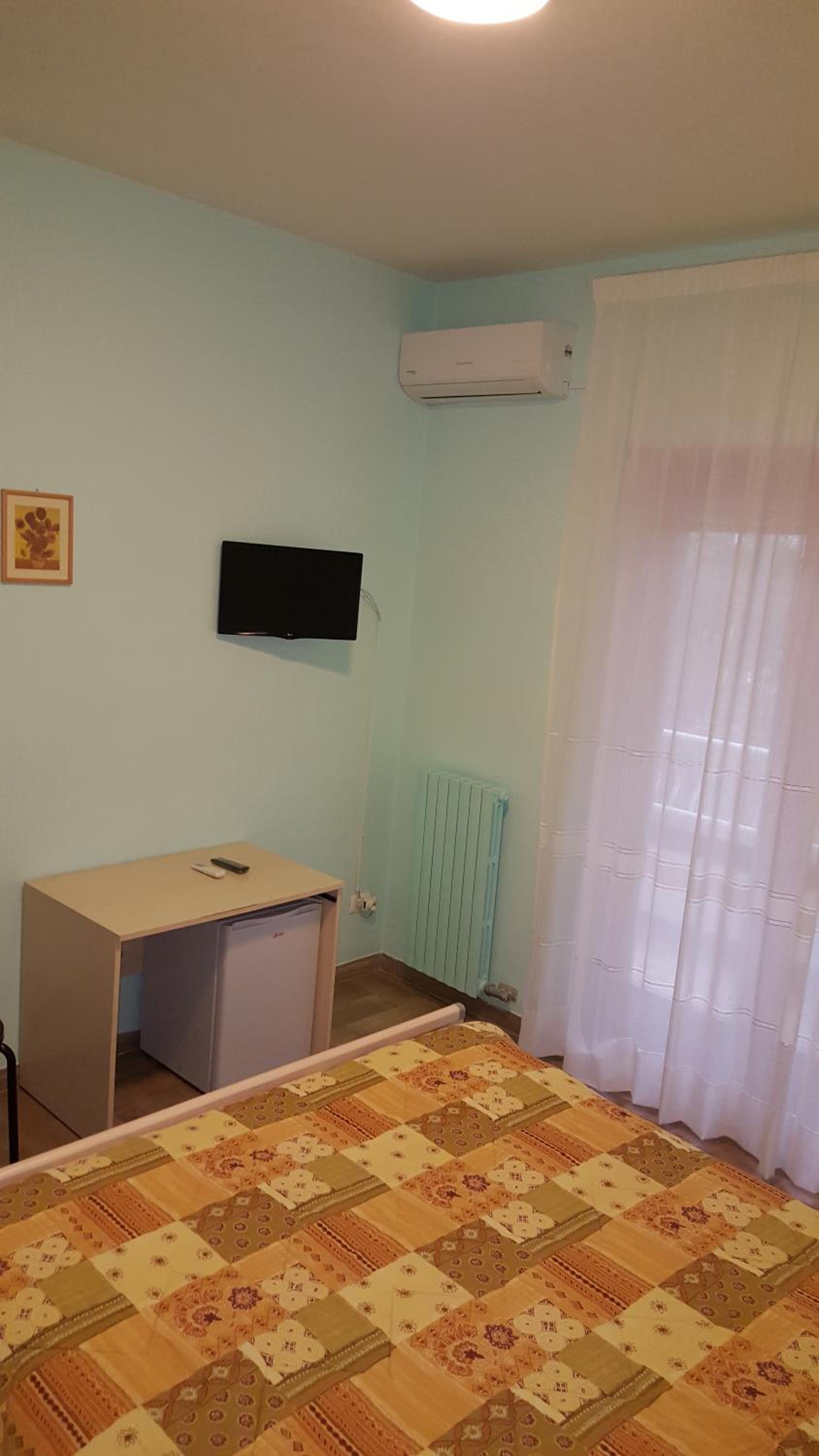 Double Room with Private Bathroom photo 2