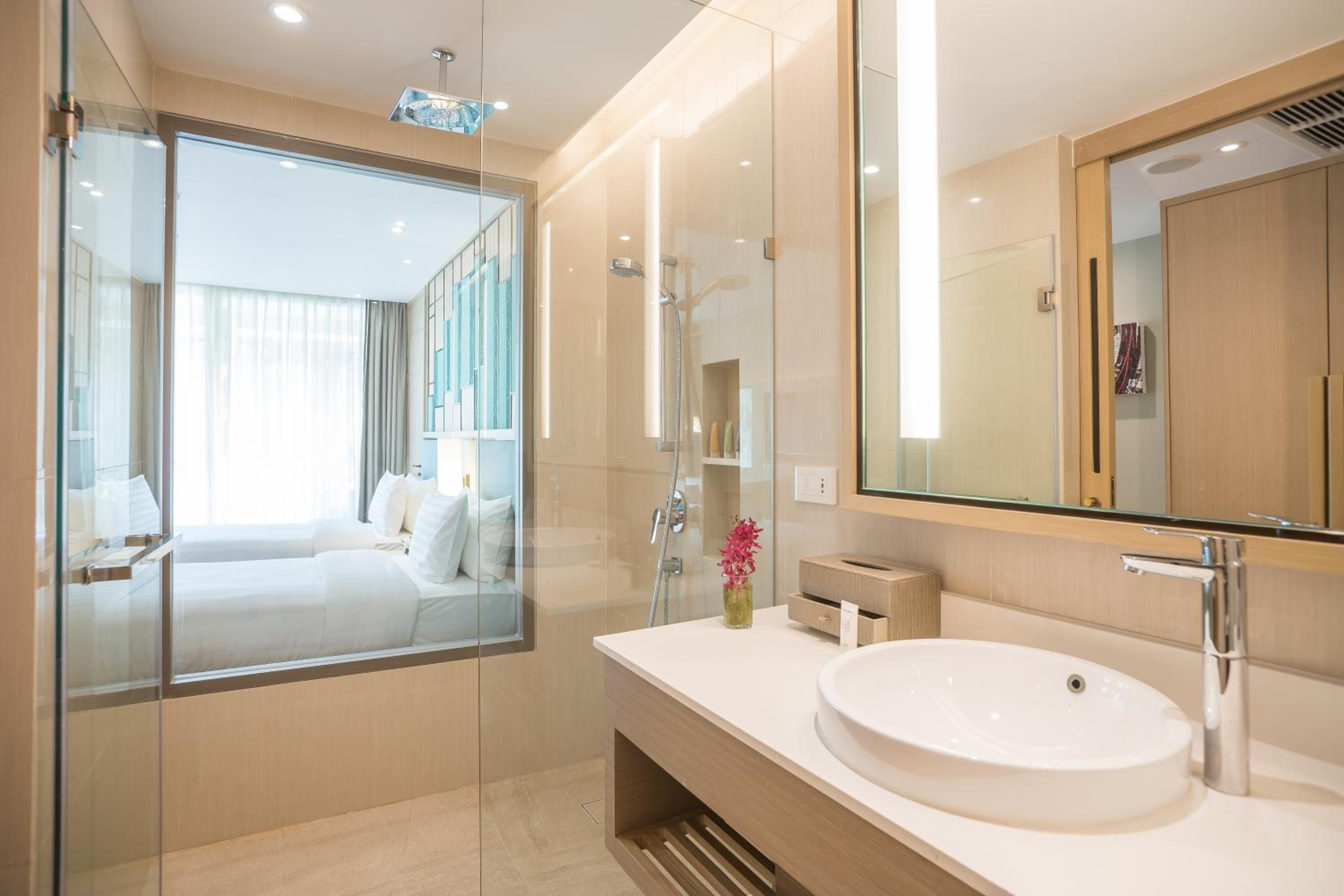 AVANI Deluxe Garden Access Room photo 2