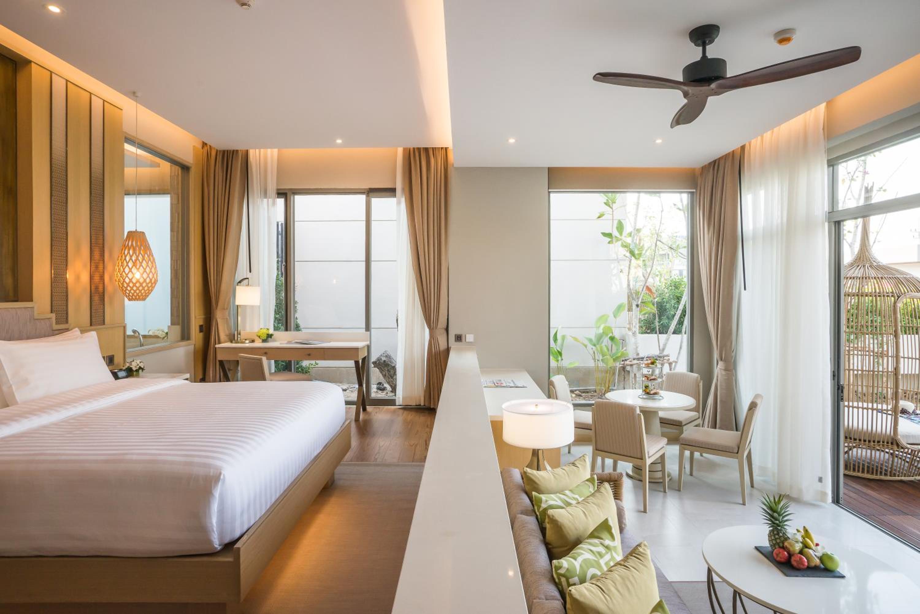 Villa de Piscina AVANI con Acceso al Salón Club
