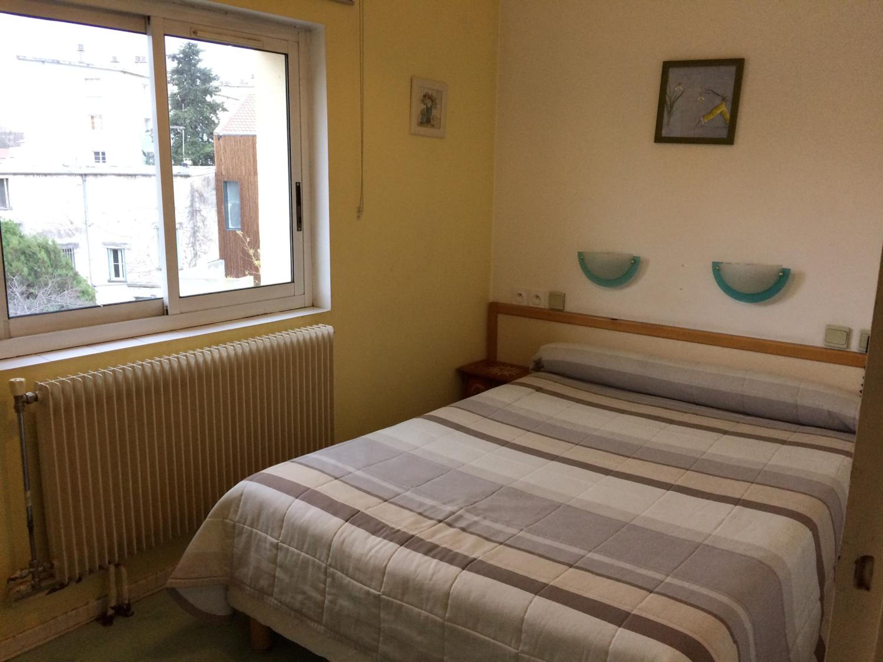 Double Room - Photo 7