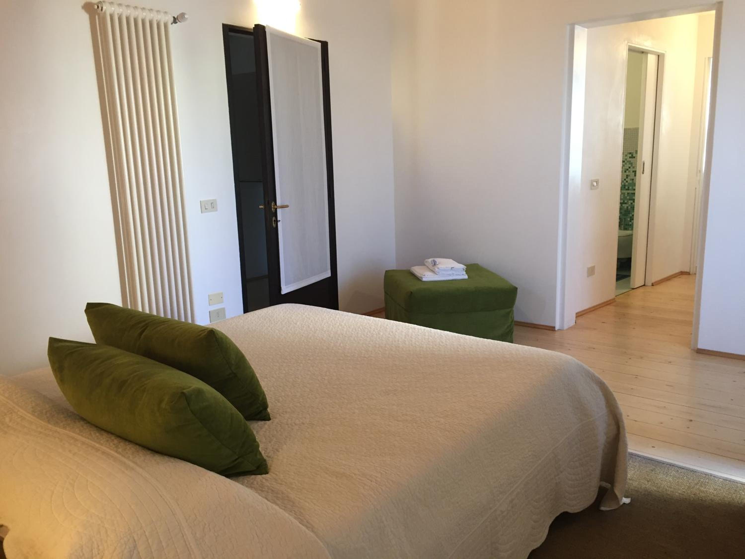 Quadruple Room with Balcony photo 3