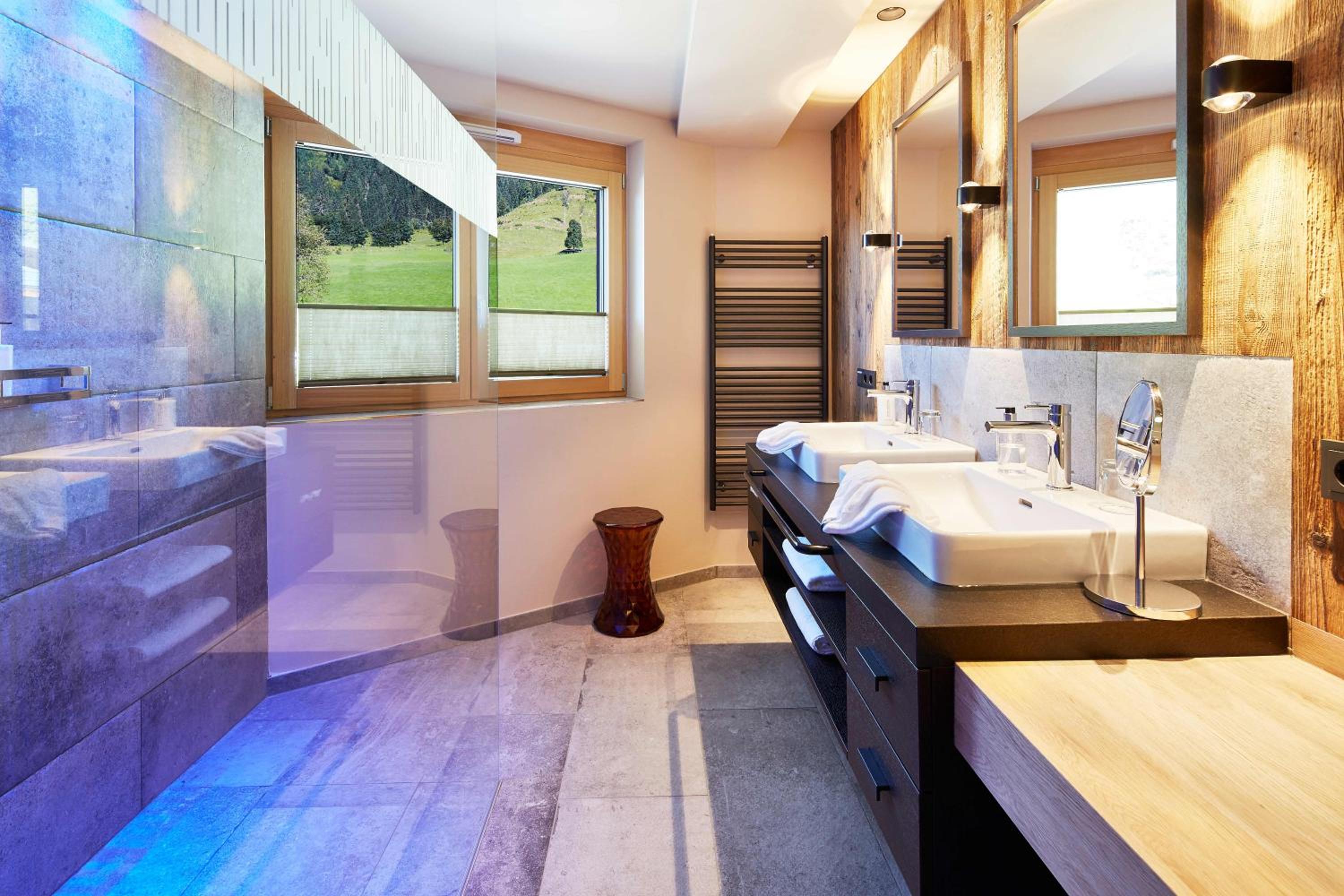 Suite with Balcony photo 3