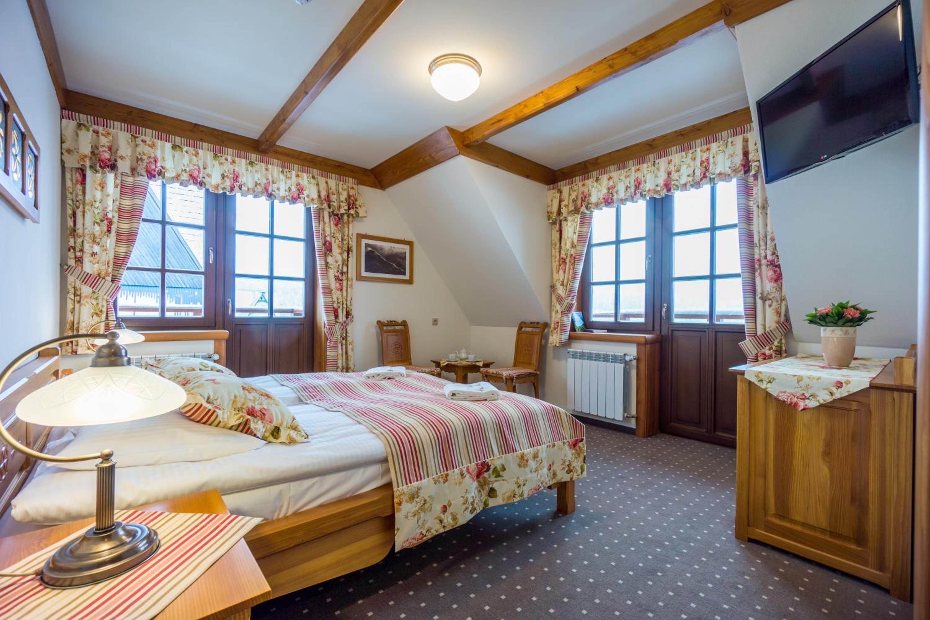 Deluxe Double Room with Balcony photo 1
