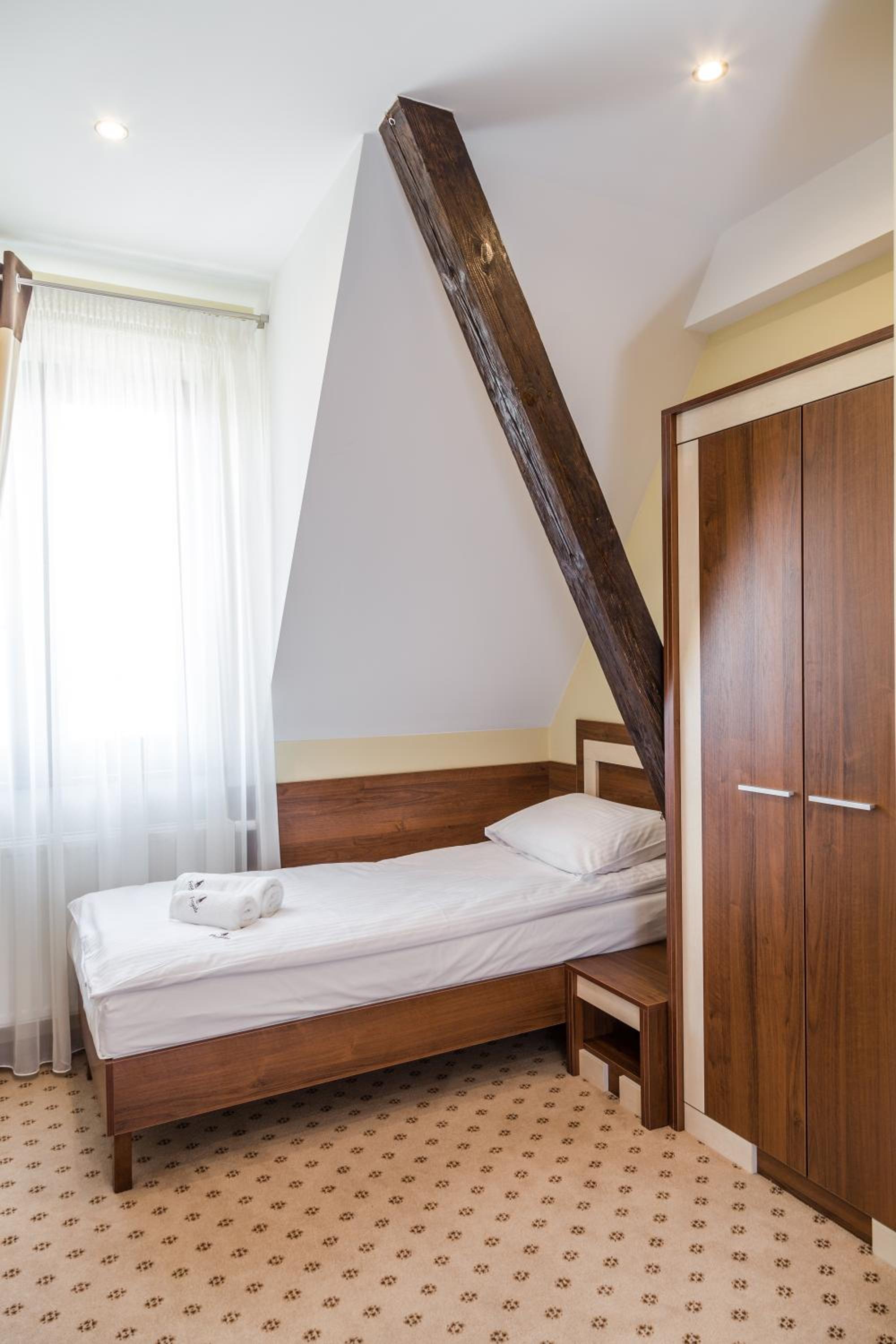 Large Single Room photo 3