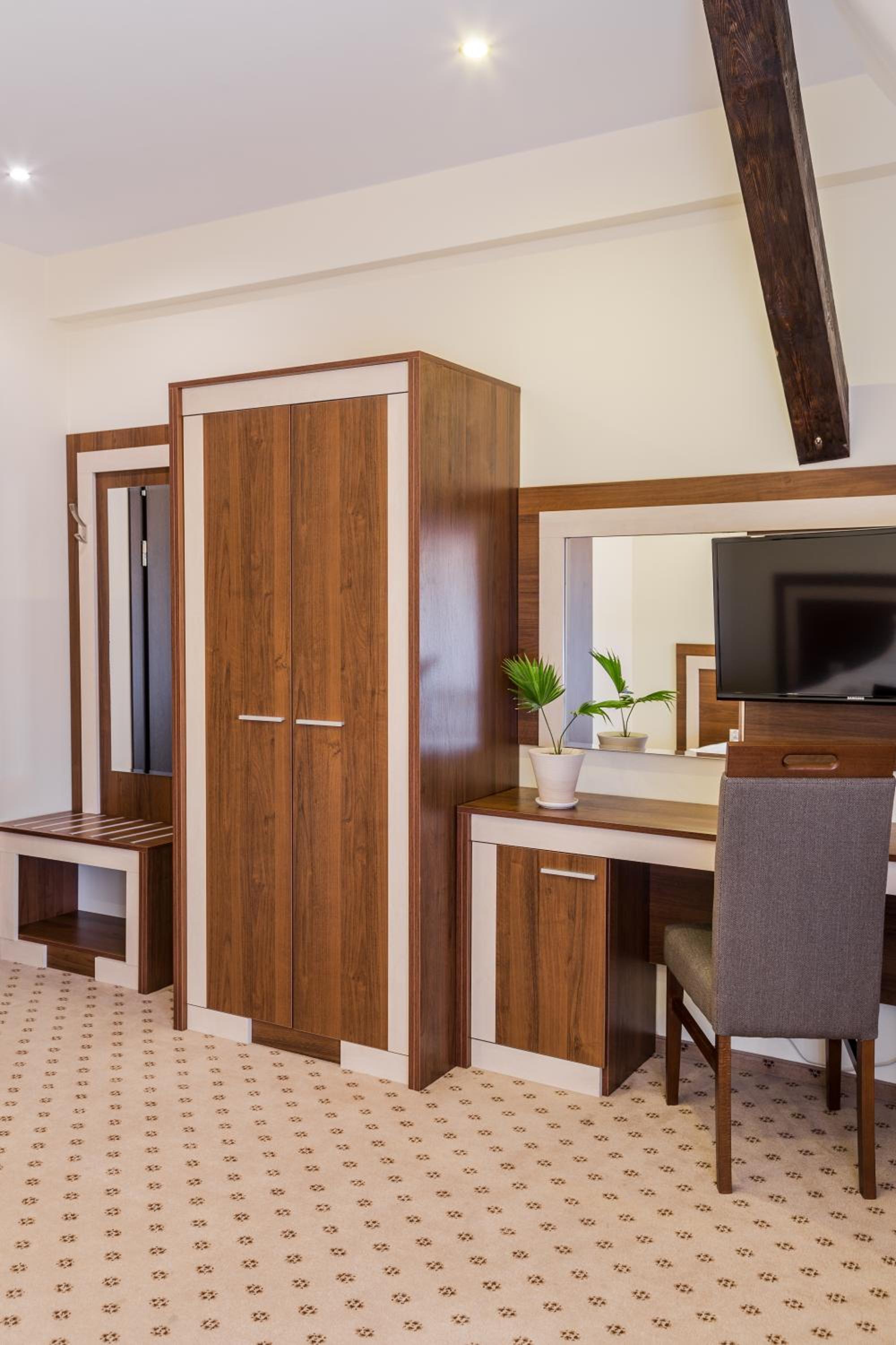 Luxury Triple Room photo 3