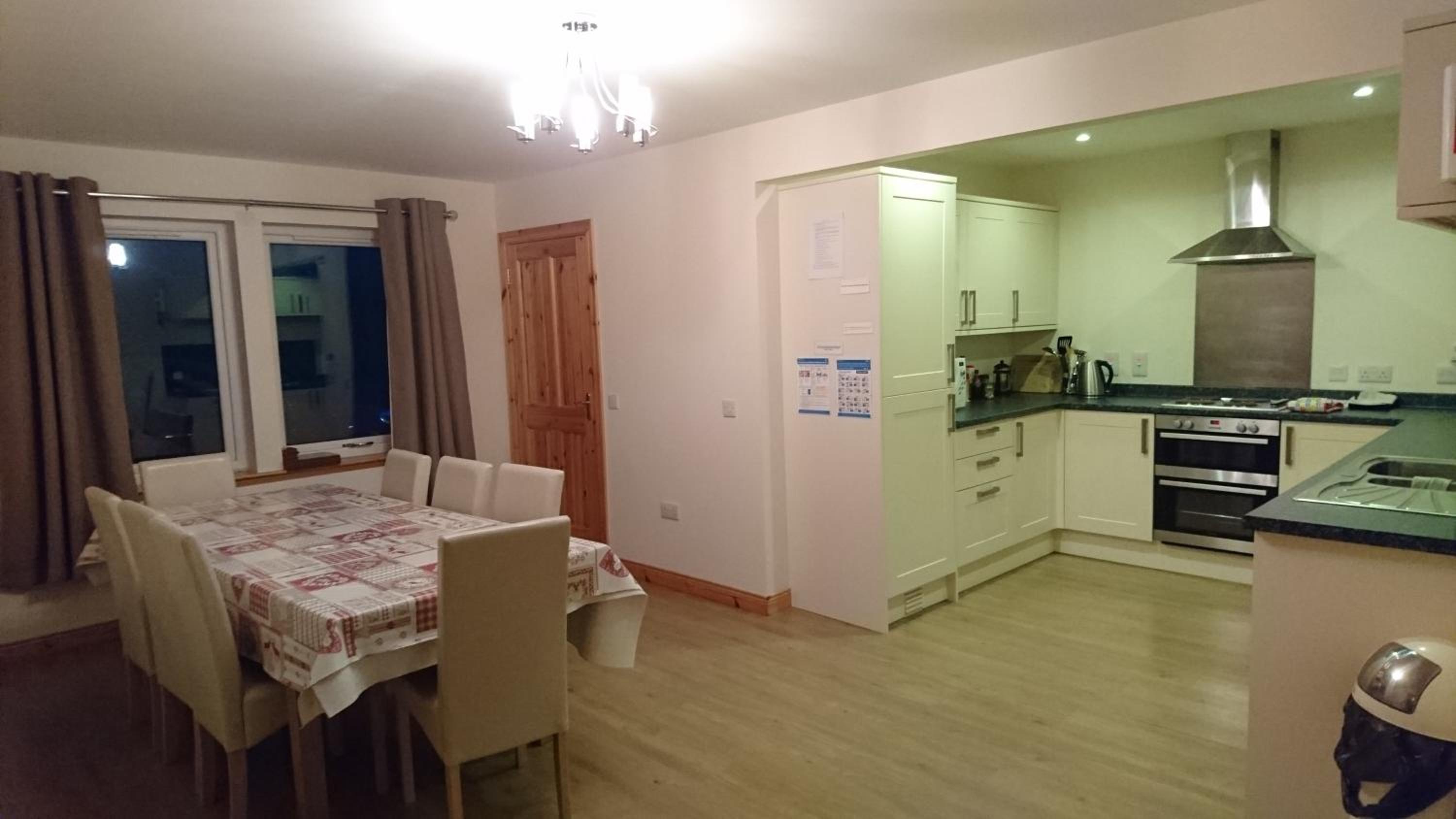 Four-Bedroom House photo 2