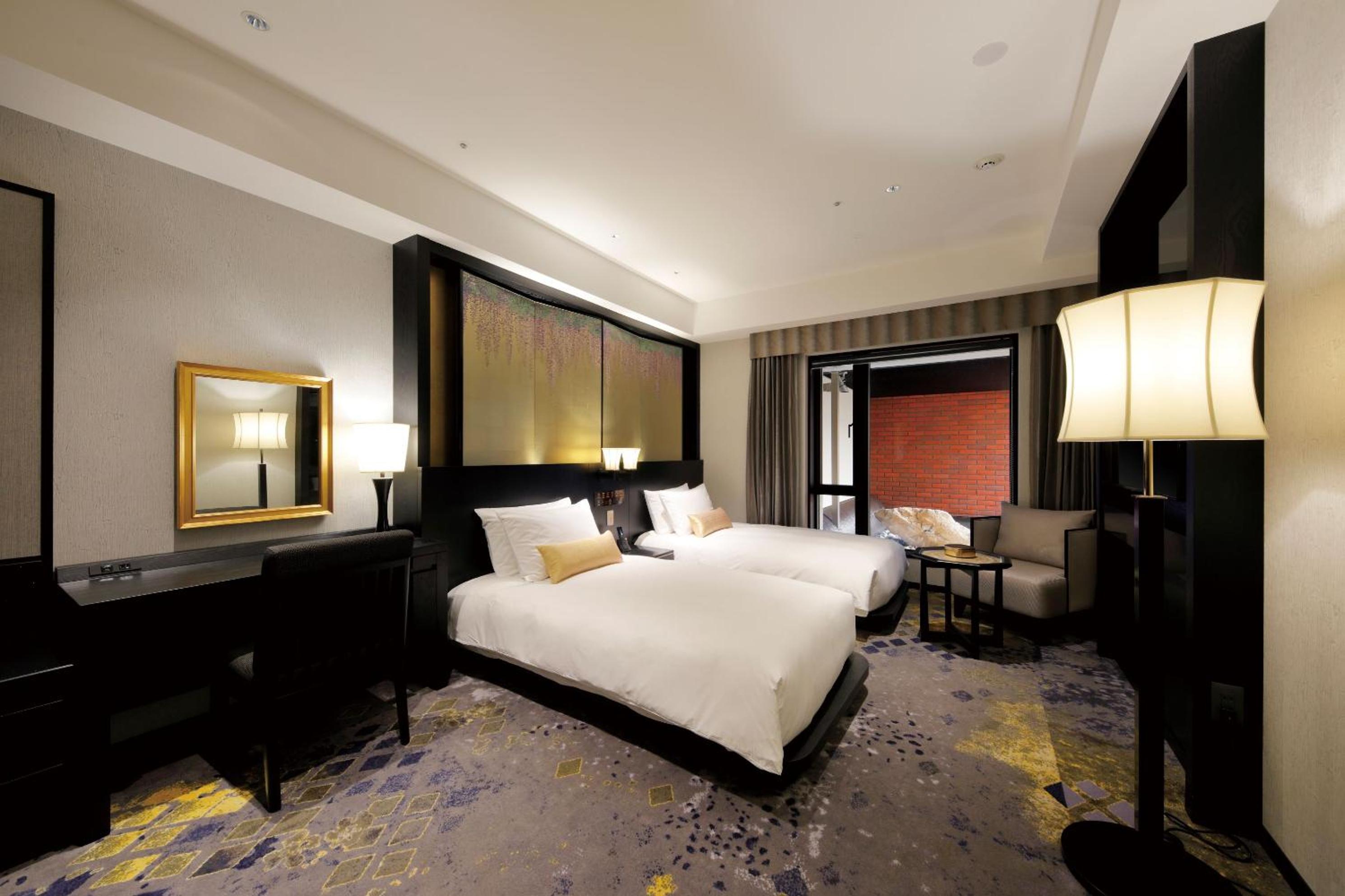 Accessible Twin Room with Balcony