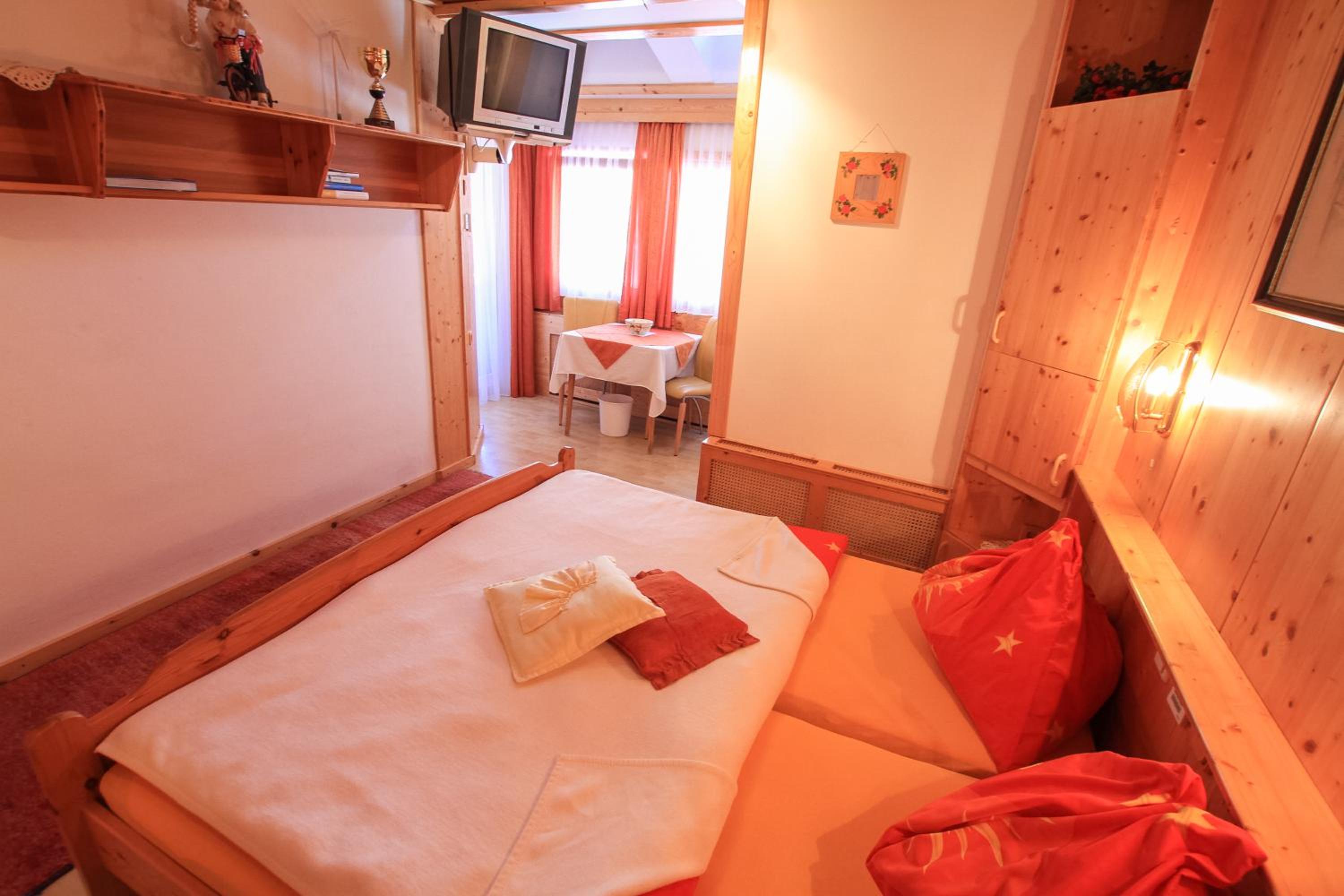Double Room with Balcony photo 3