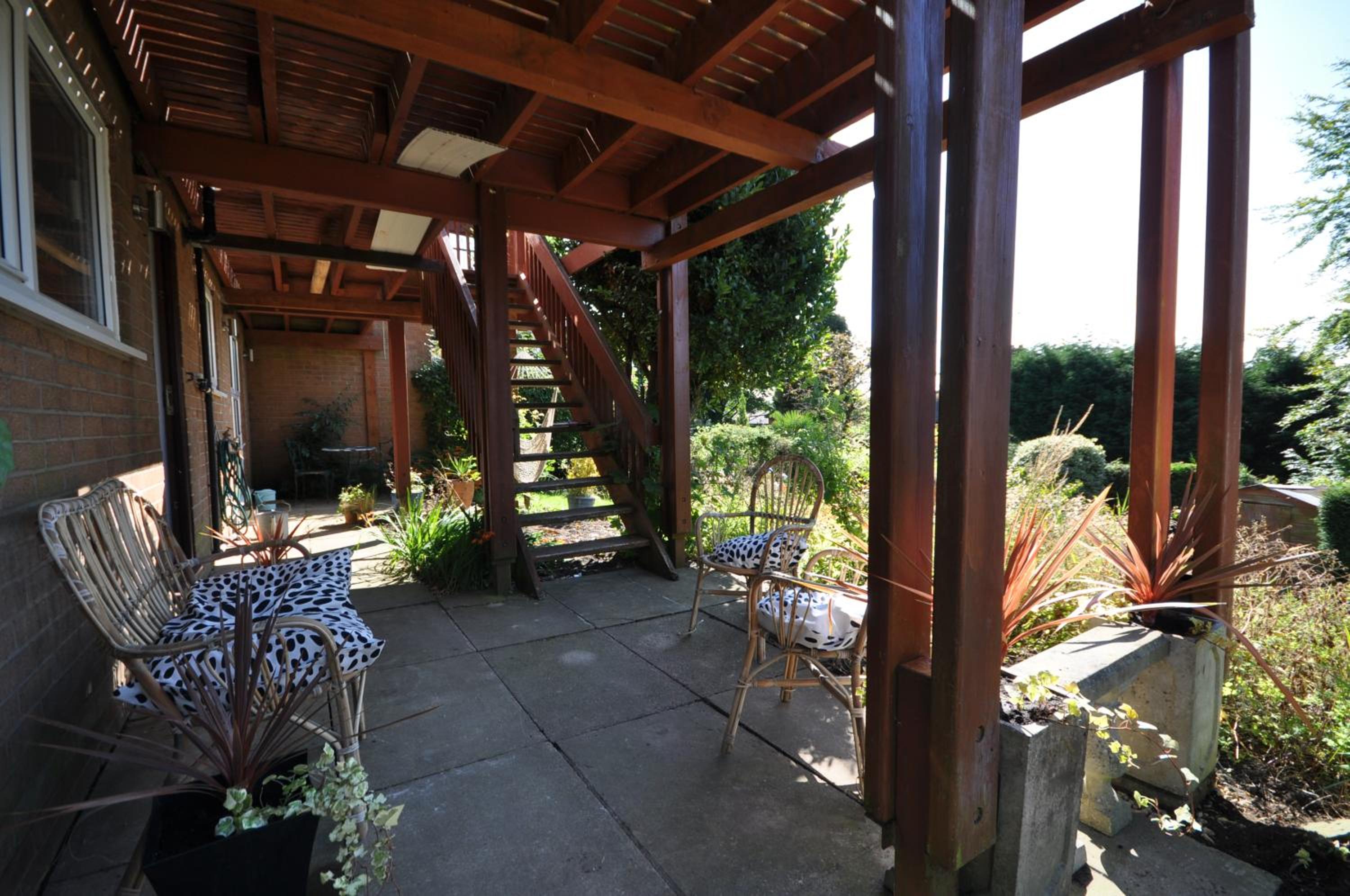 Apartment with Garden View - Photo 25