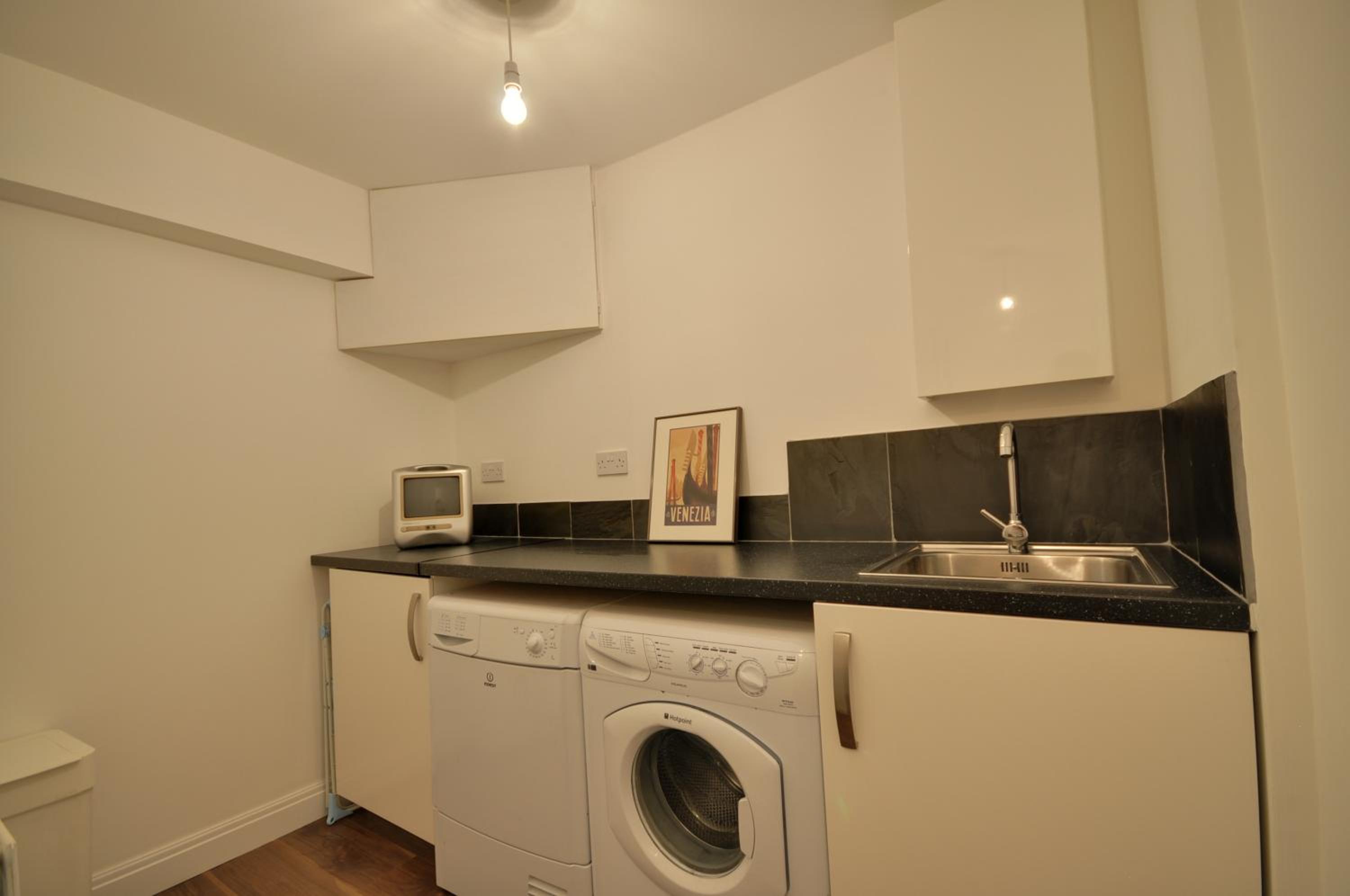 Apartment with Garden View - Photo 21