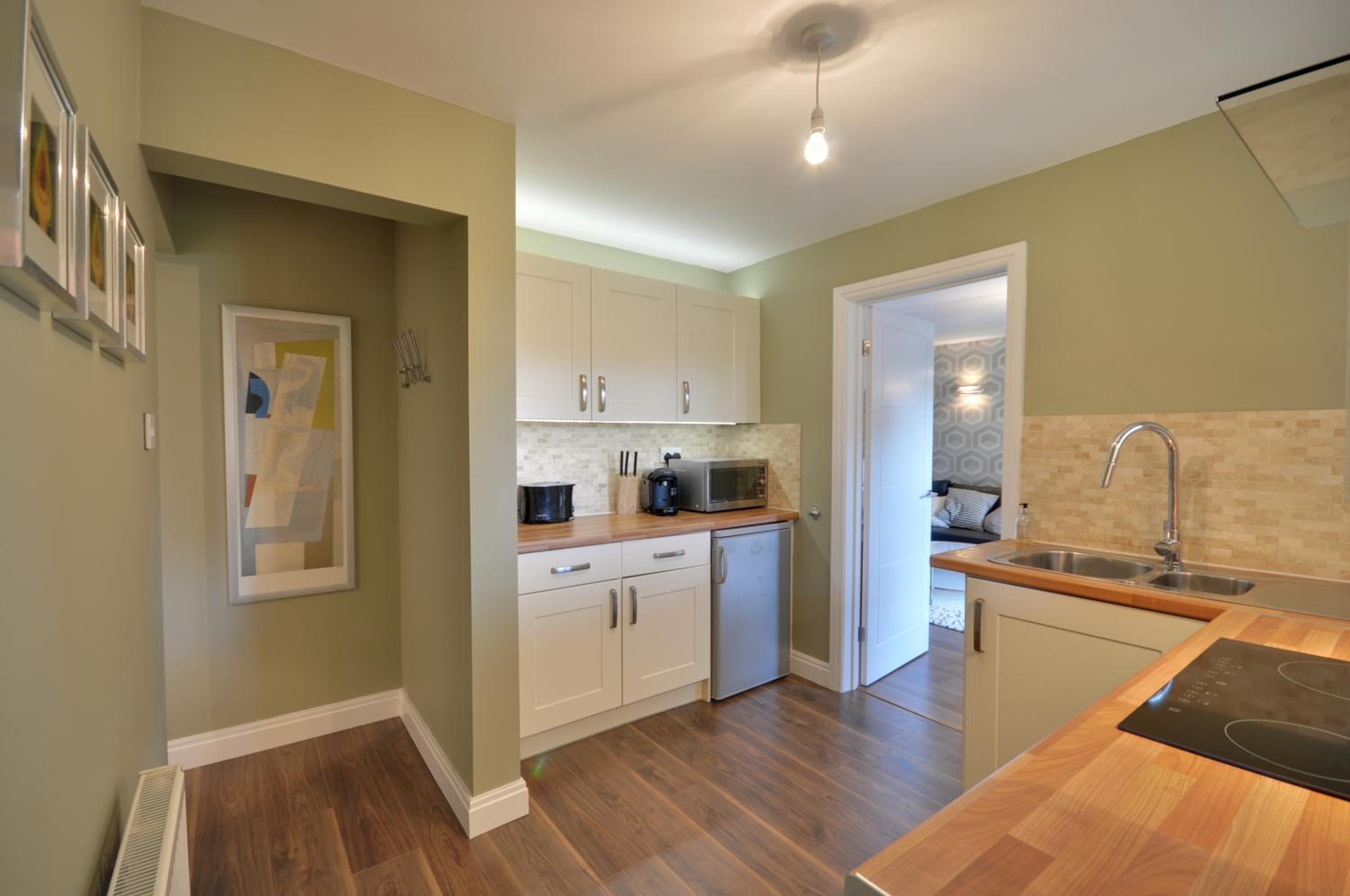 Apartment with Garden View - Photo 9
