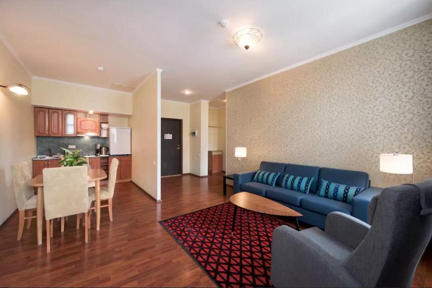 One-Bedroom Apartment with Old Town View photo 1