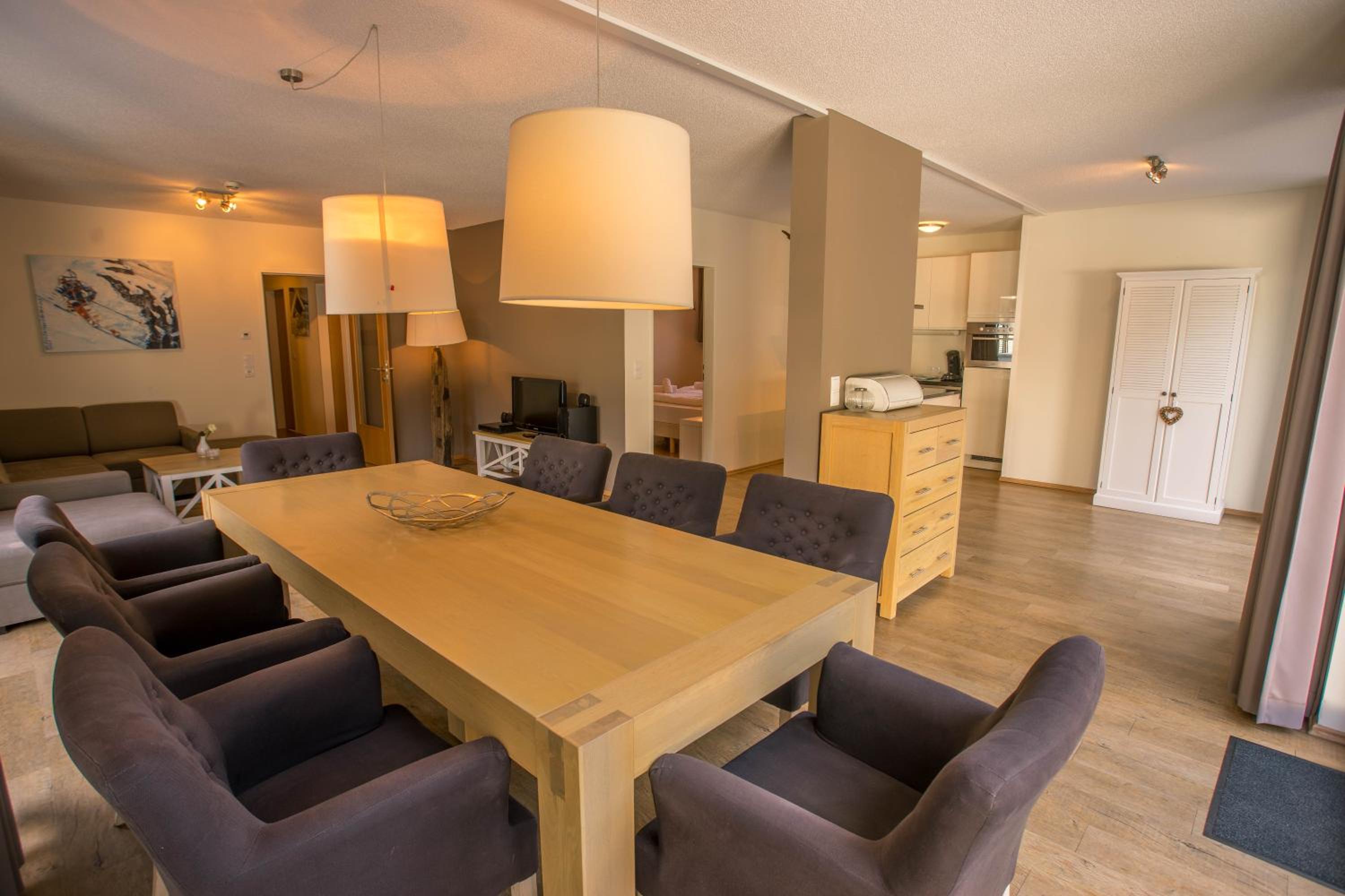 Three-Bedroom Apartment - Penthouse photo 3