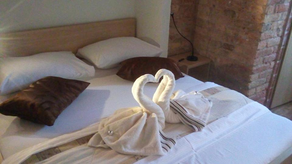 Studio Apartment - Photo 10